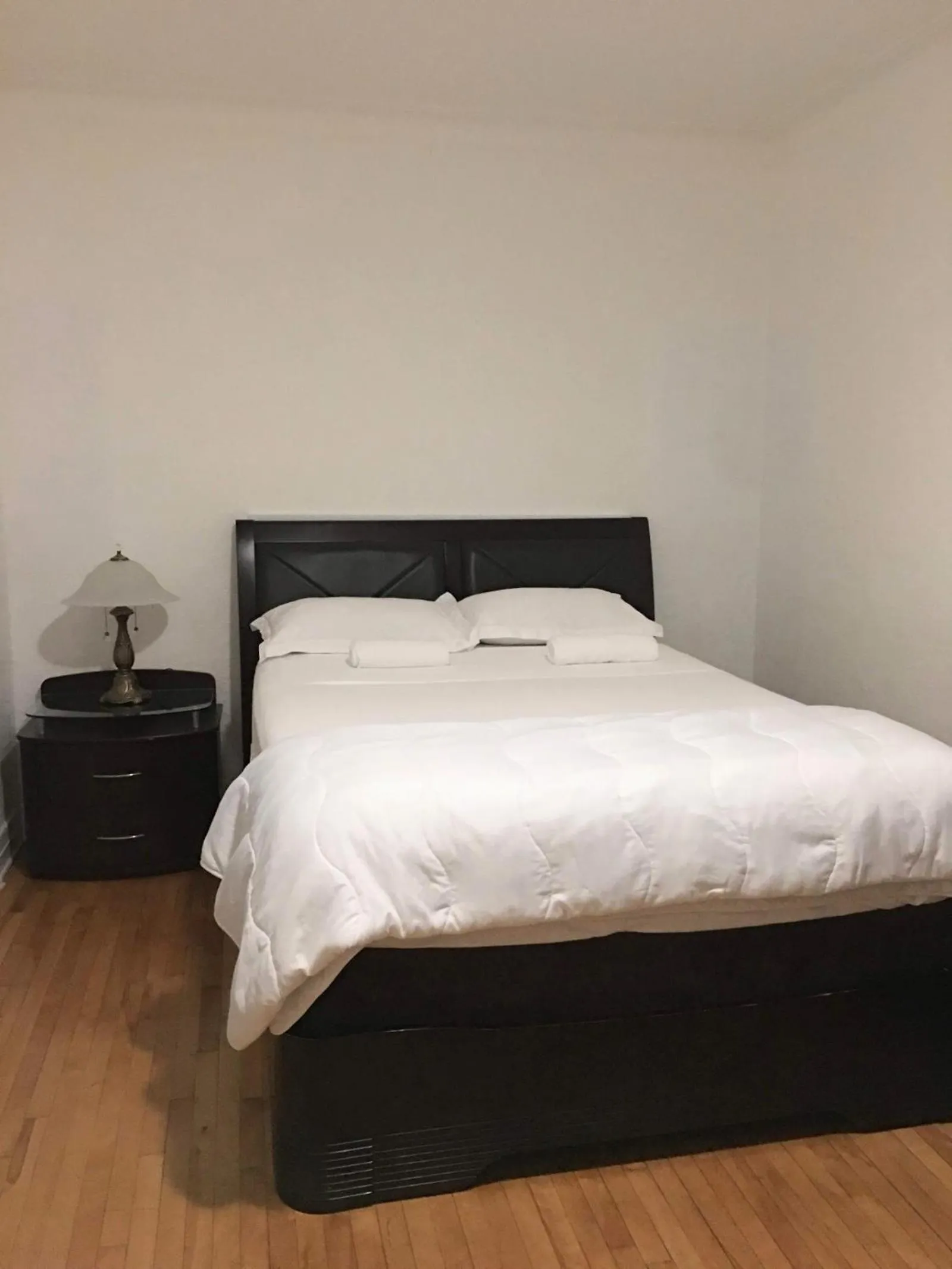 Bed in Hotel Mini Inc