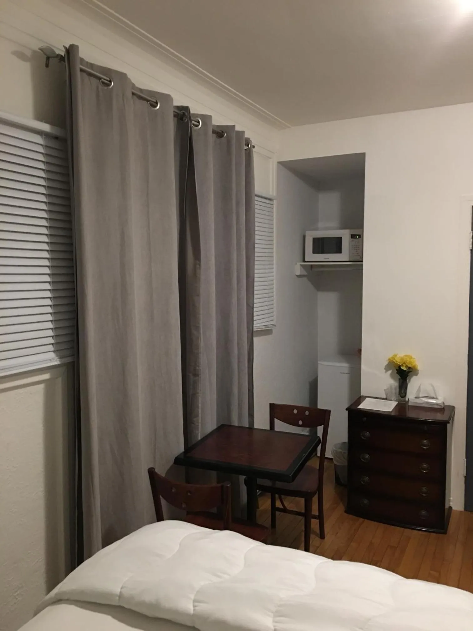 Bed in Hotel Mini Inc