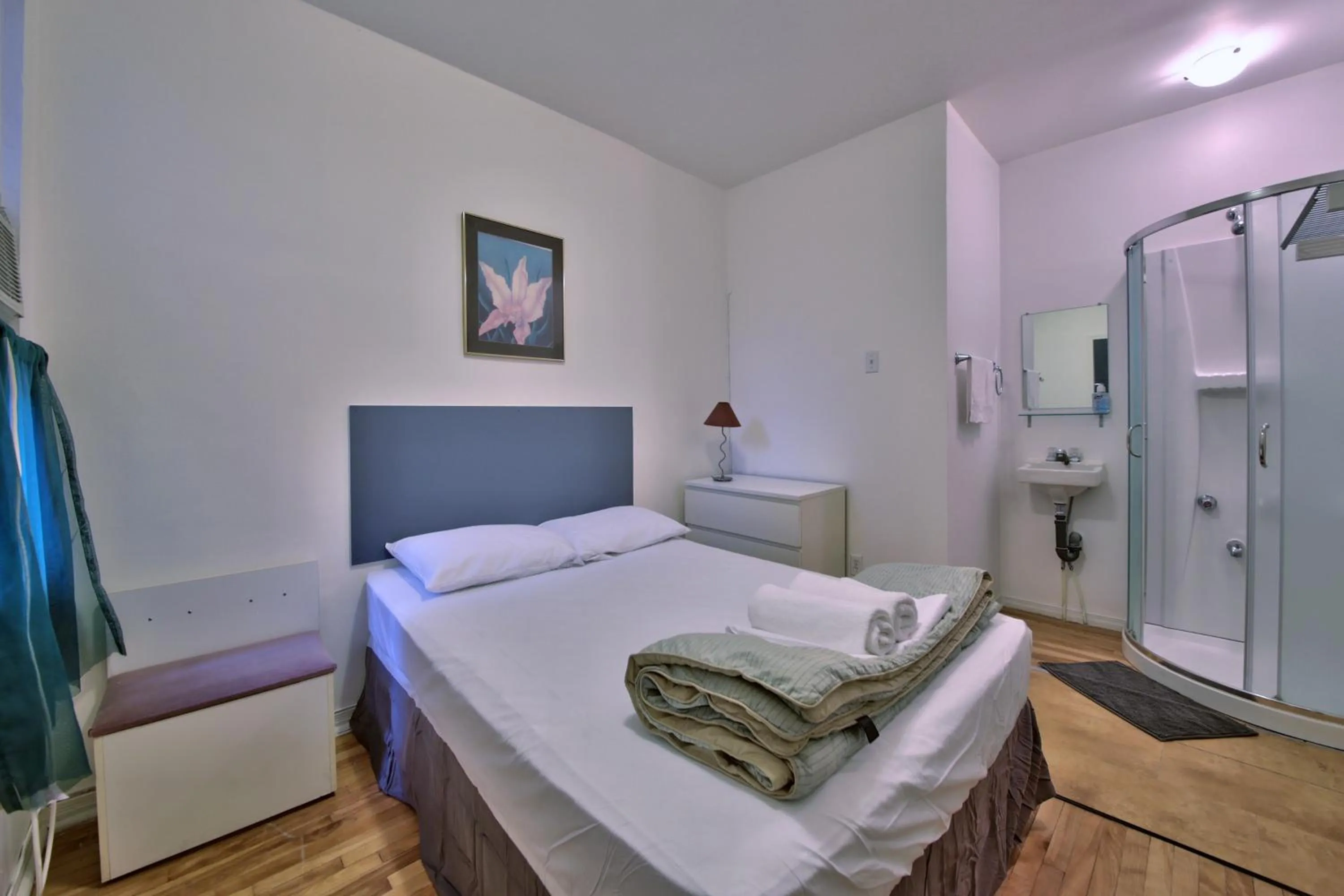 Bed in Hotel Mini Inc