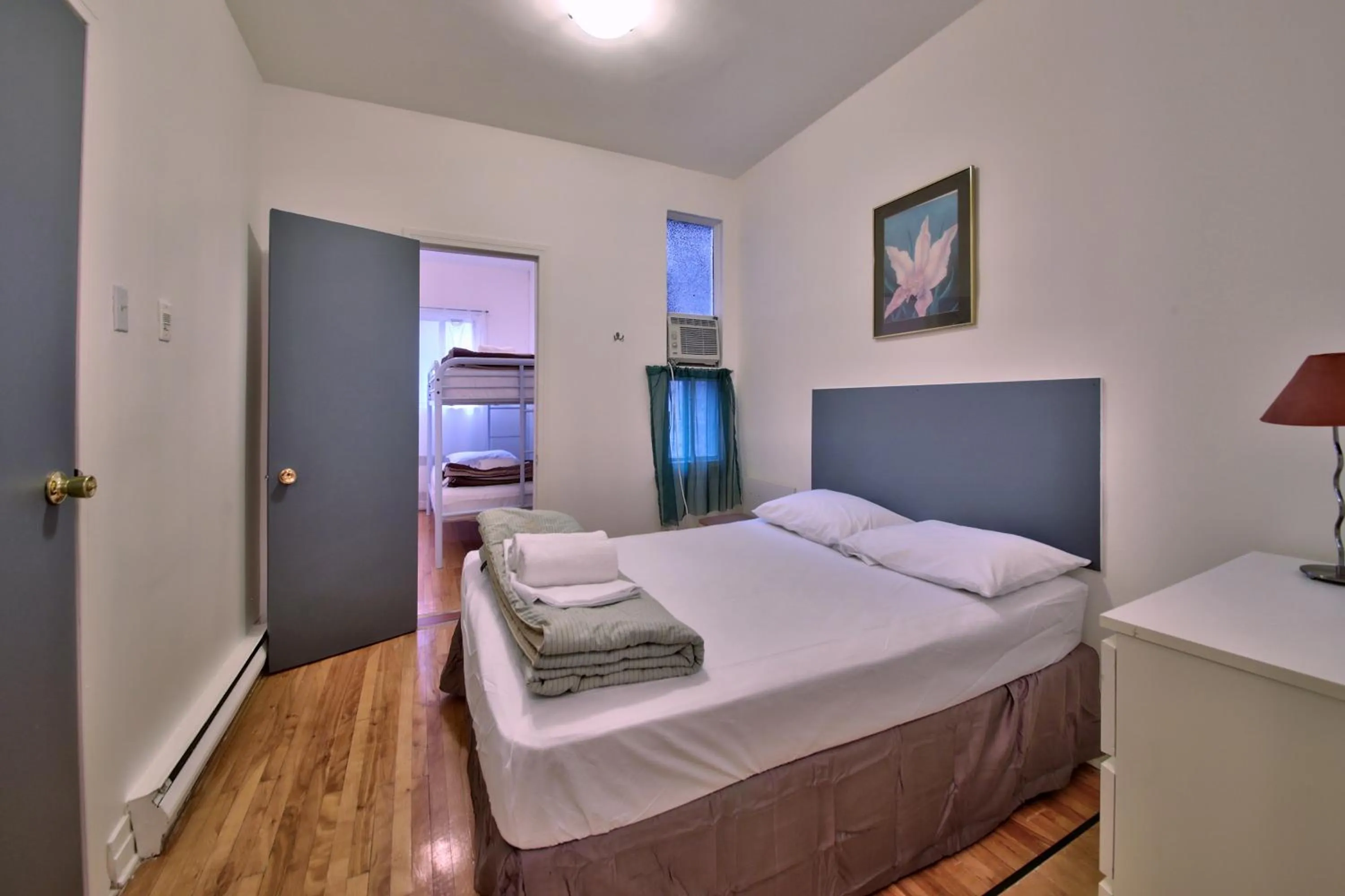 Bed in Hotel Mini Inc