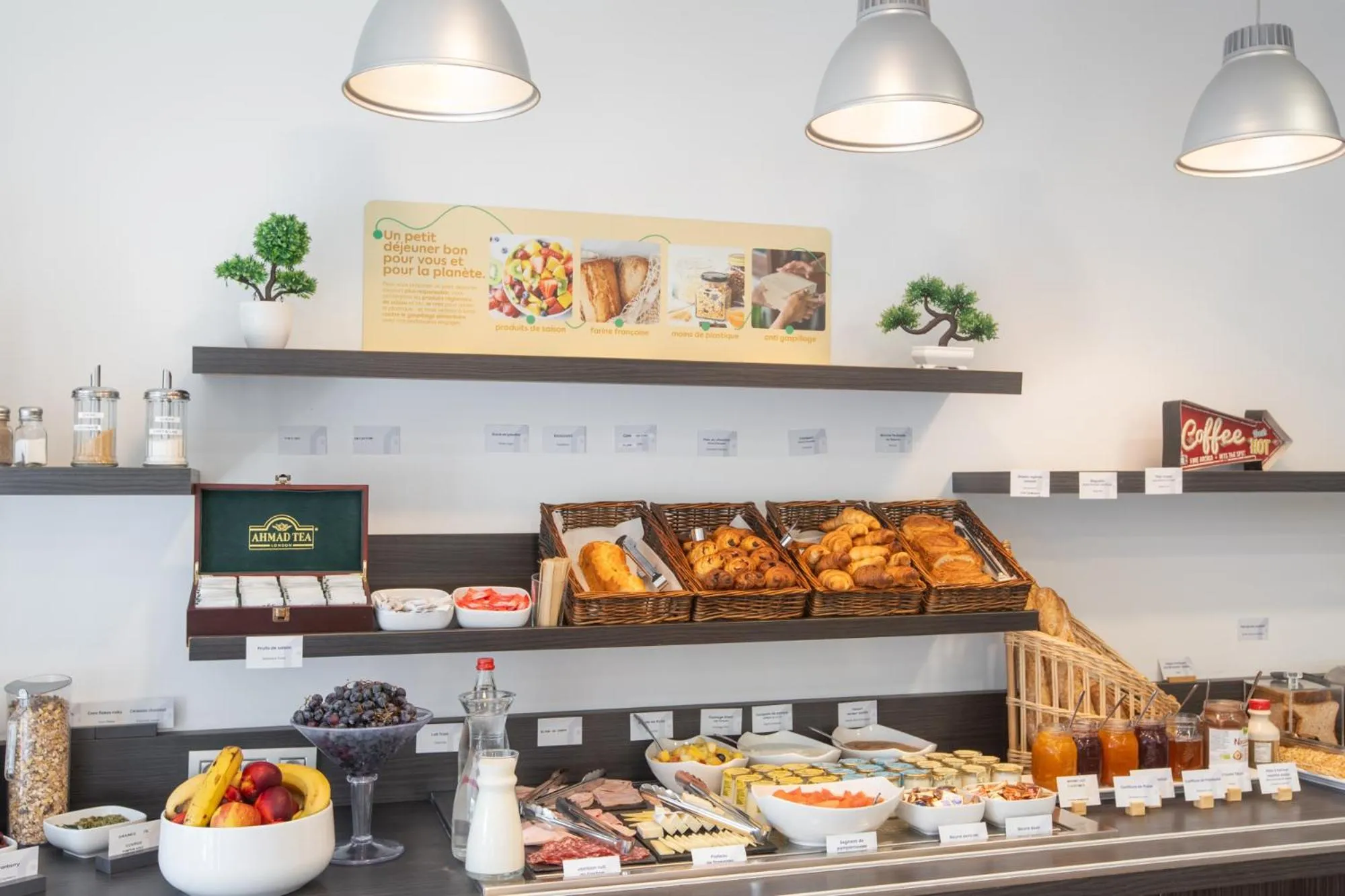 Food and drinks in Campanile Metz Centre - Gare