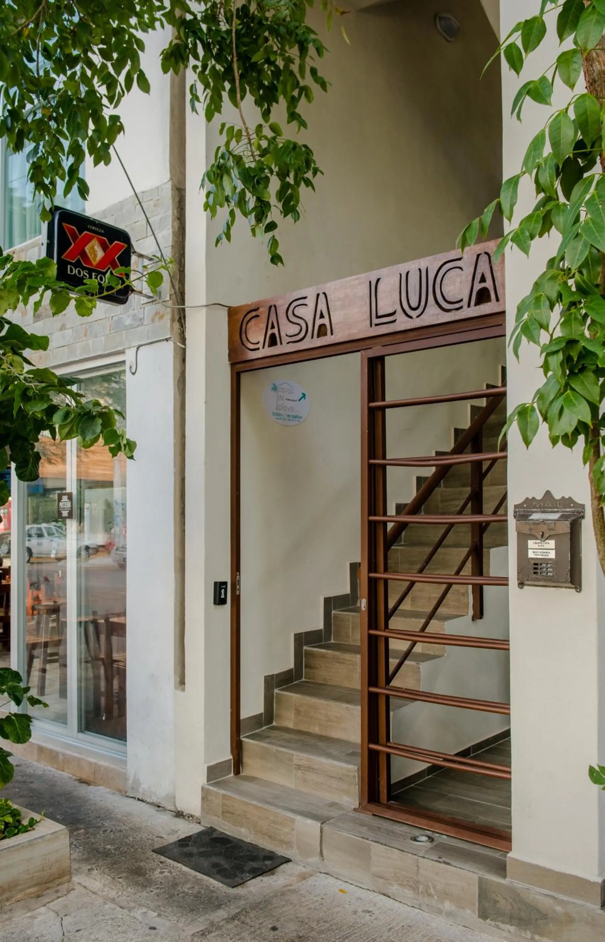 Facade/entrance in Casa Luca