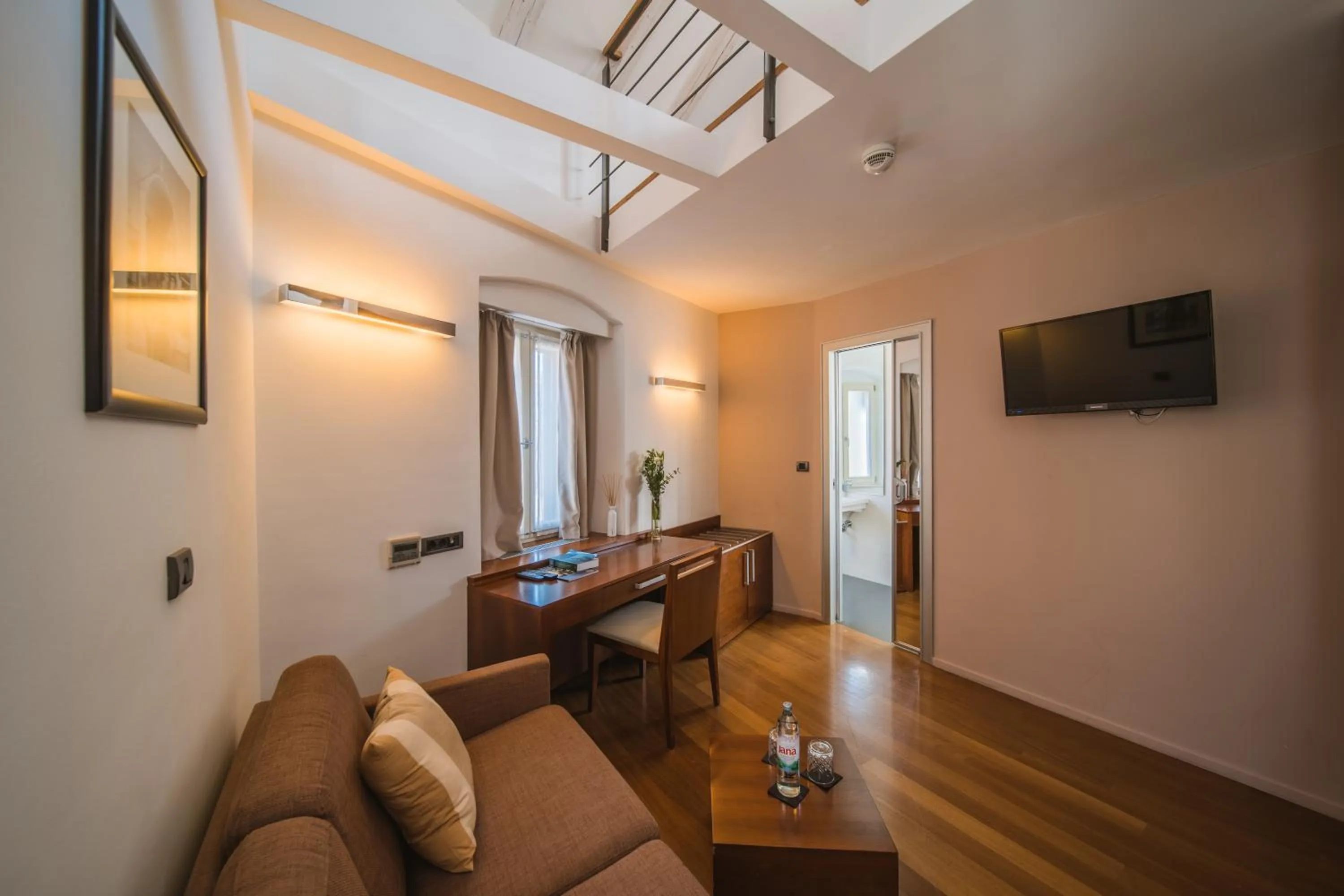 Photo of the whole room in Hotel Vestibul Palace & Villa - Small Luxury Hotels Of The World