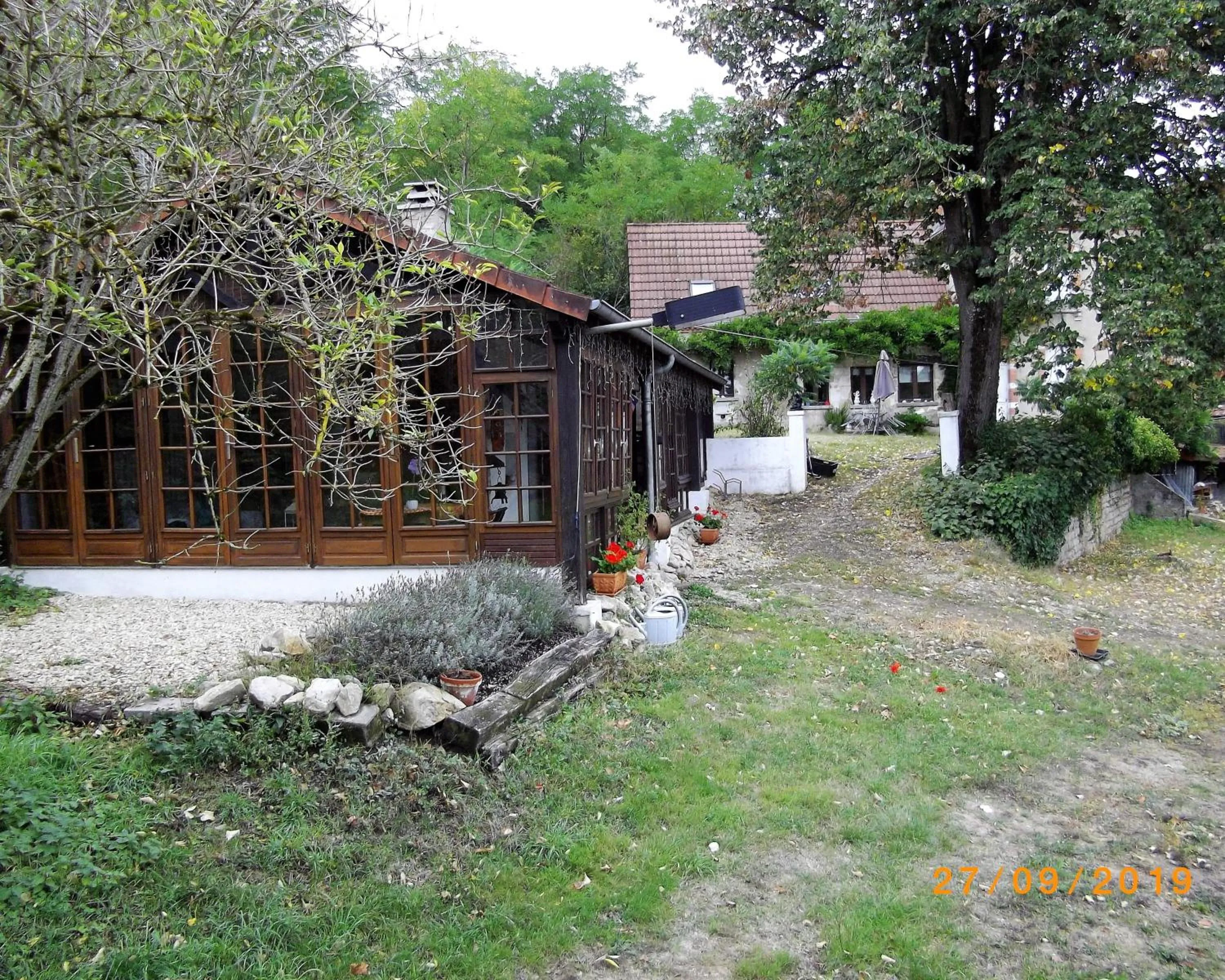 Property building in Dependance du Moulin Galuzot