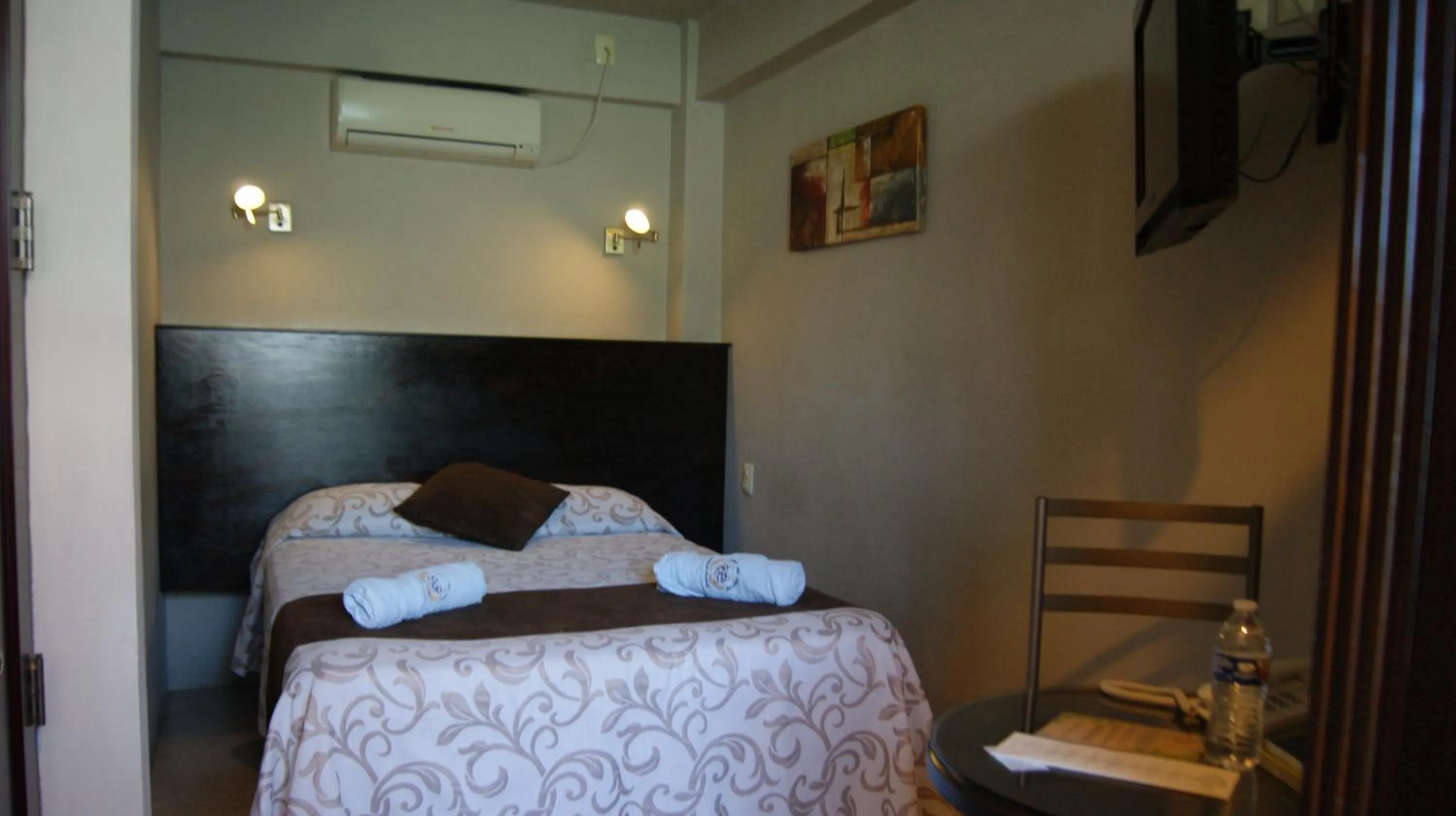 Bedroom in Hotel San Francisco