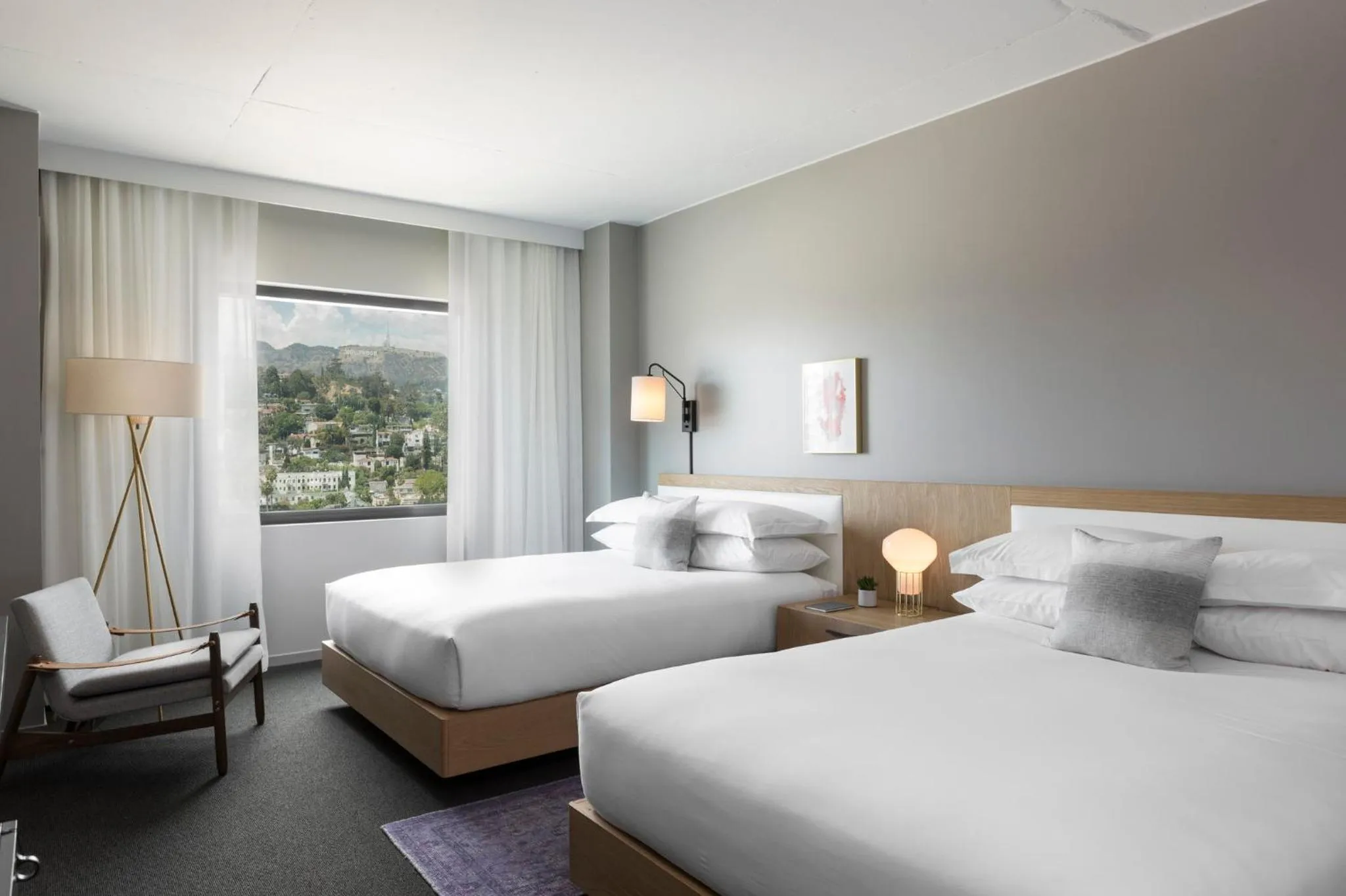 Photo of the whole room, Bed in Kimpton Everly Hotel Hollywood by IHG