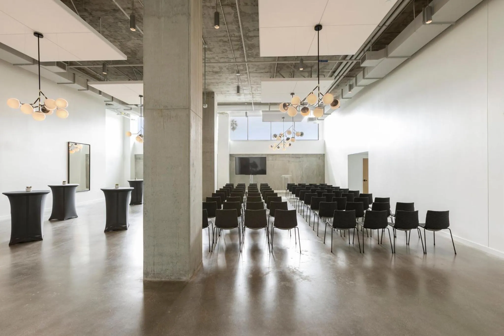 Meeting/conference room in Kimpton Everly Hotel Hollywood by IHG