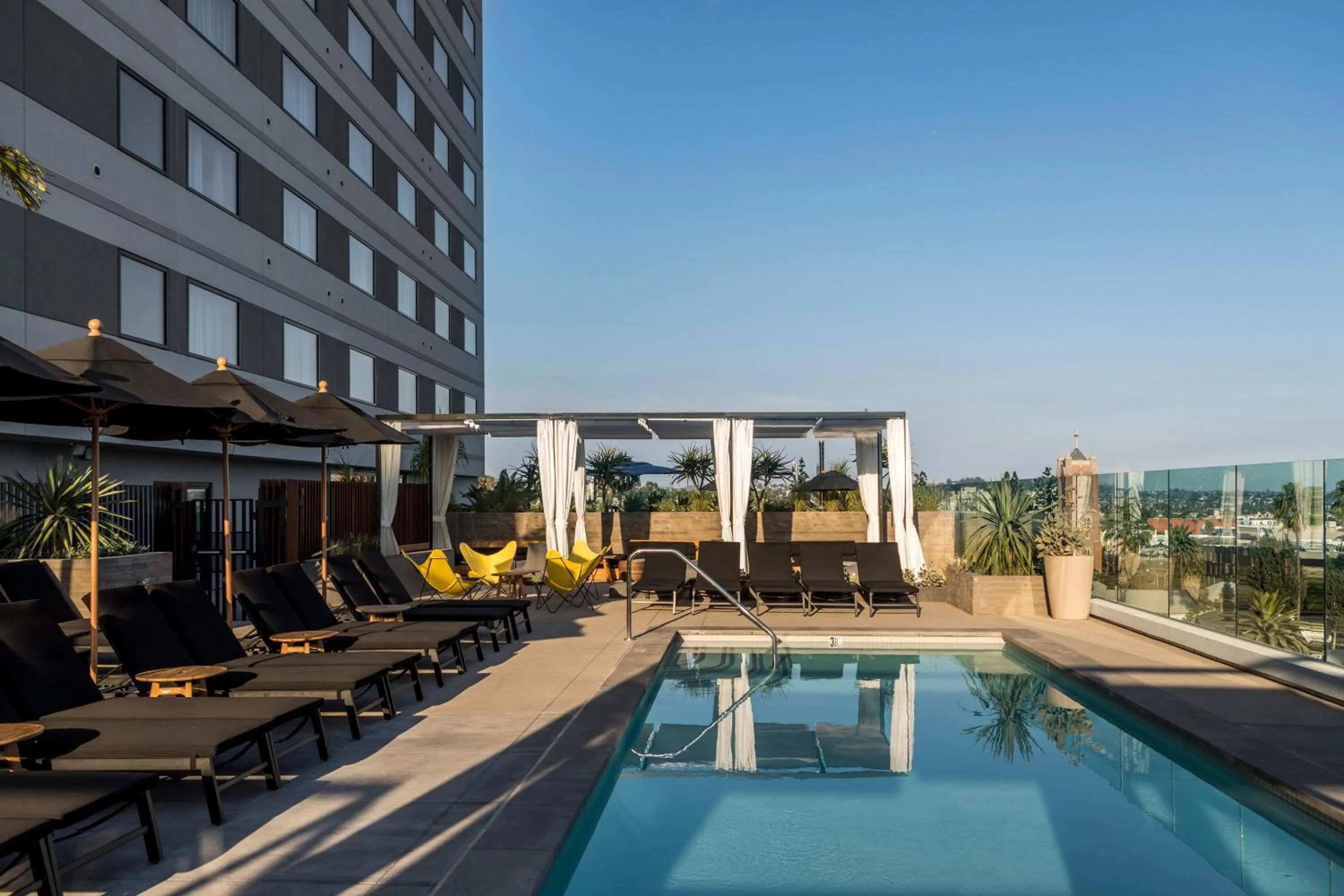 Swimming pool in Kimpton Everly Hotel Hollywood by IHG
