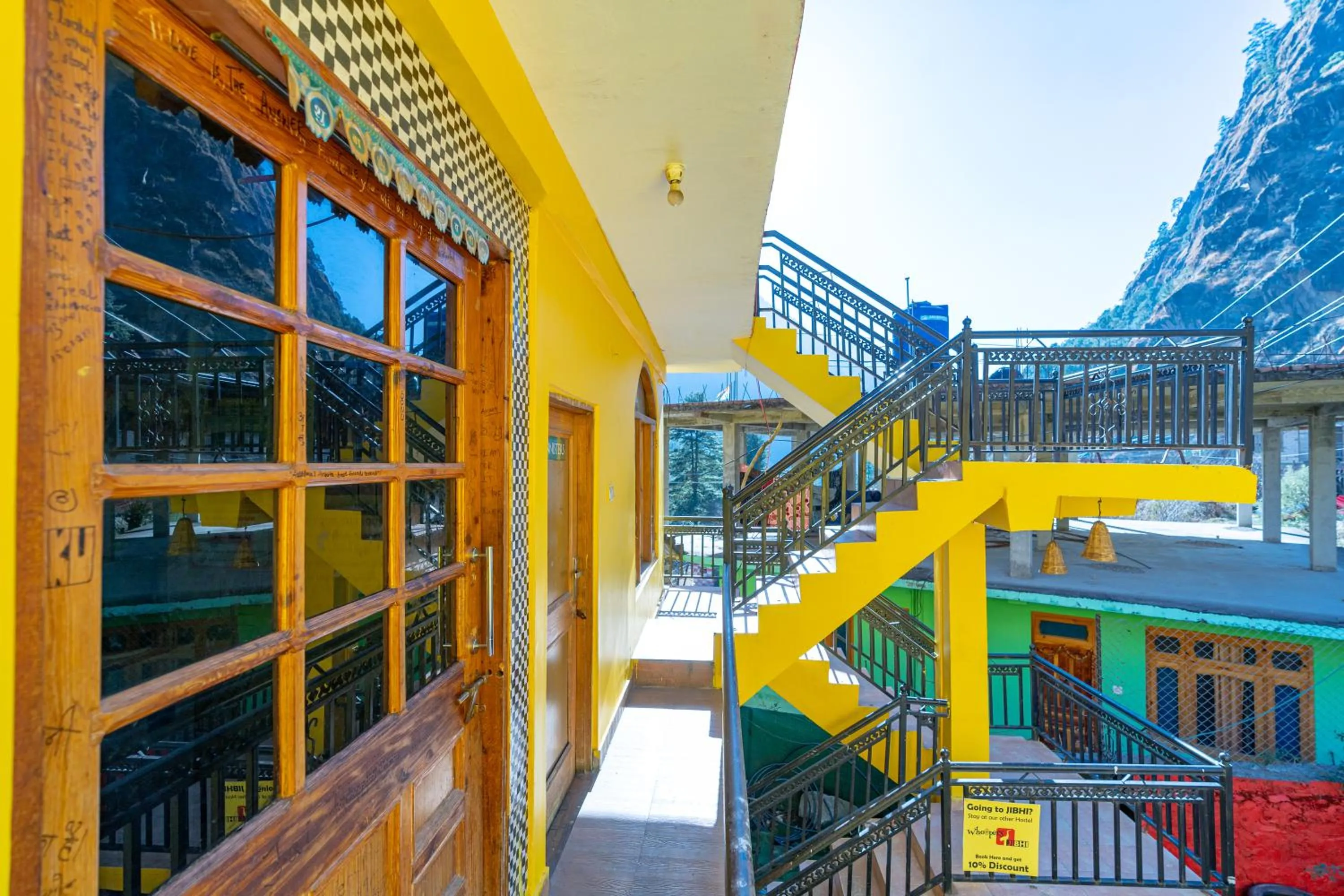 Day in Nomads Hostel