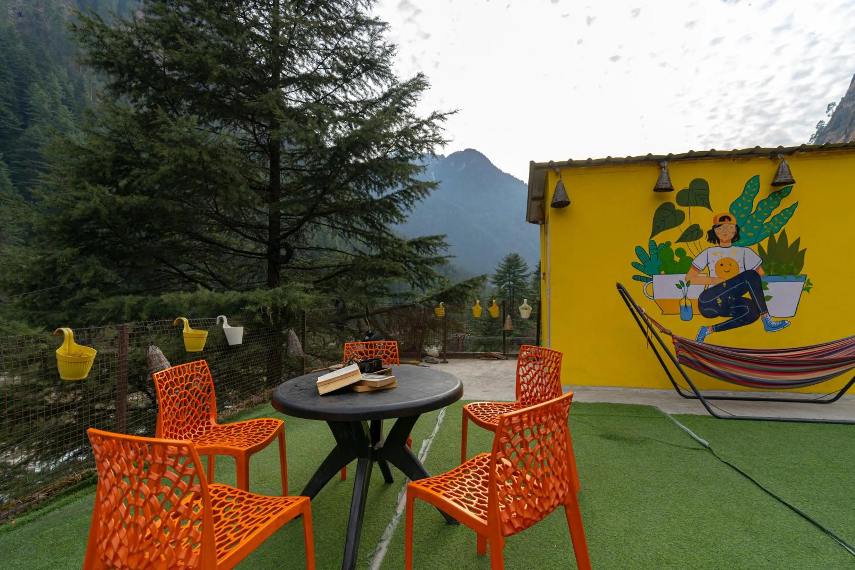 Day in Nomads Hostel