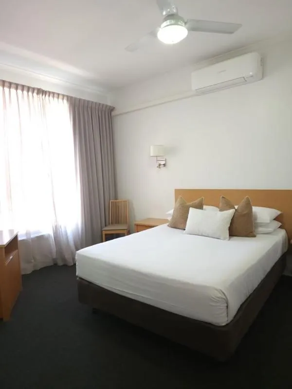 Bedroom, Bed in Lake Mulwala Boatel