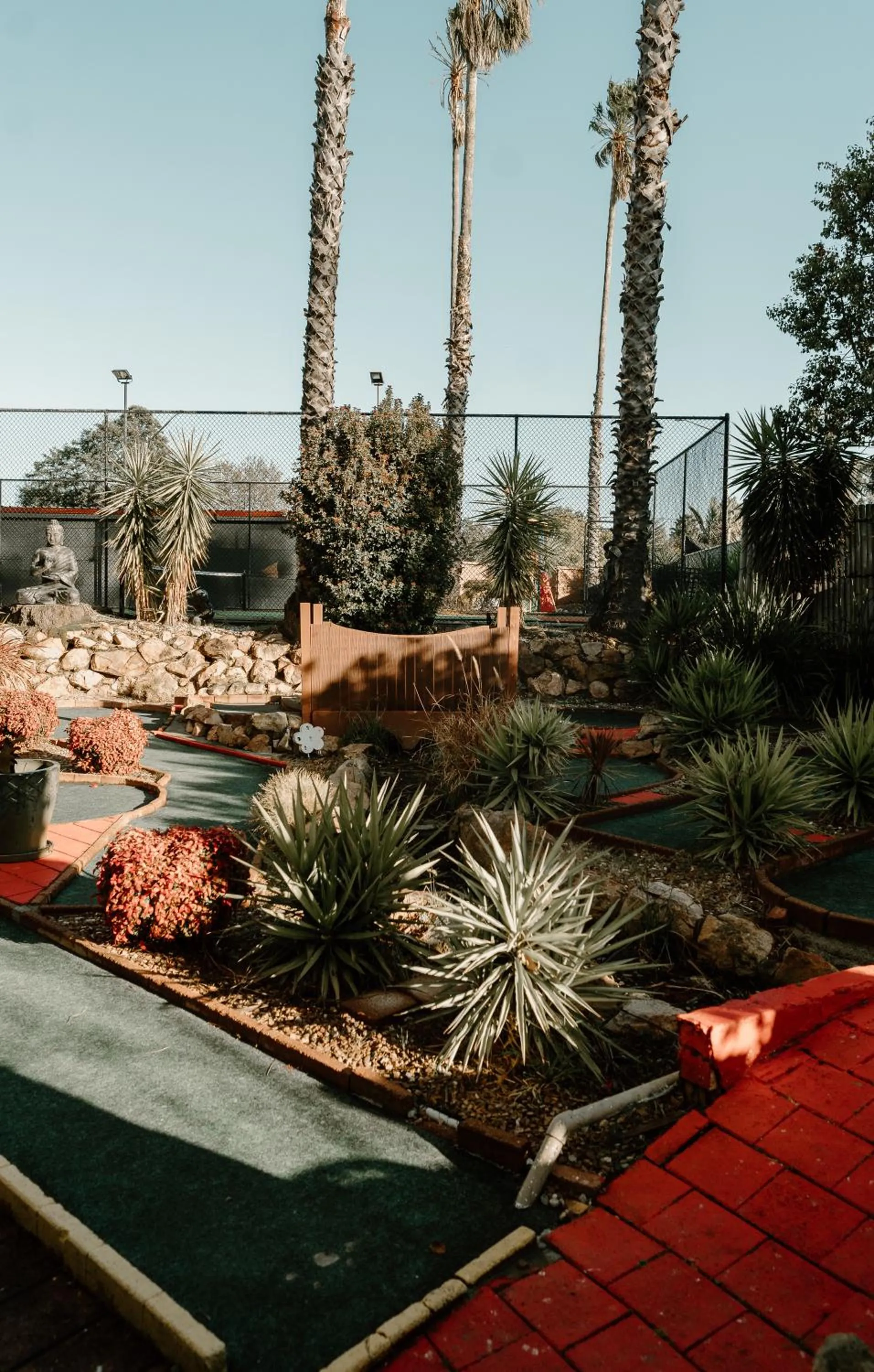 Minigolf in Lake Mulwala Boatel