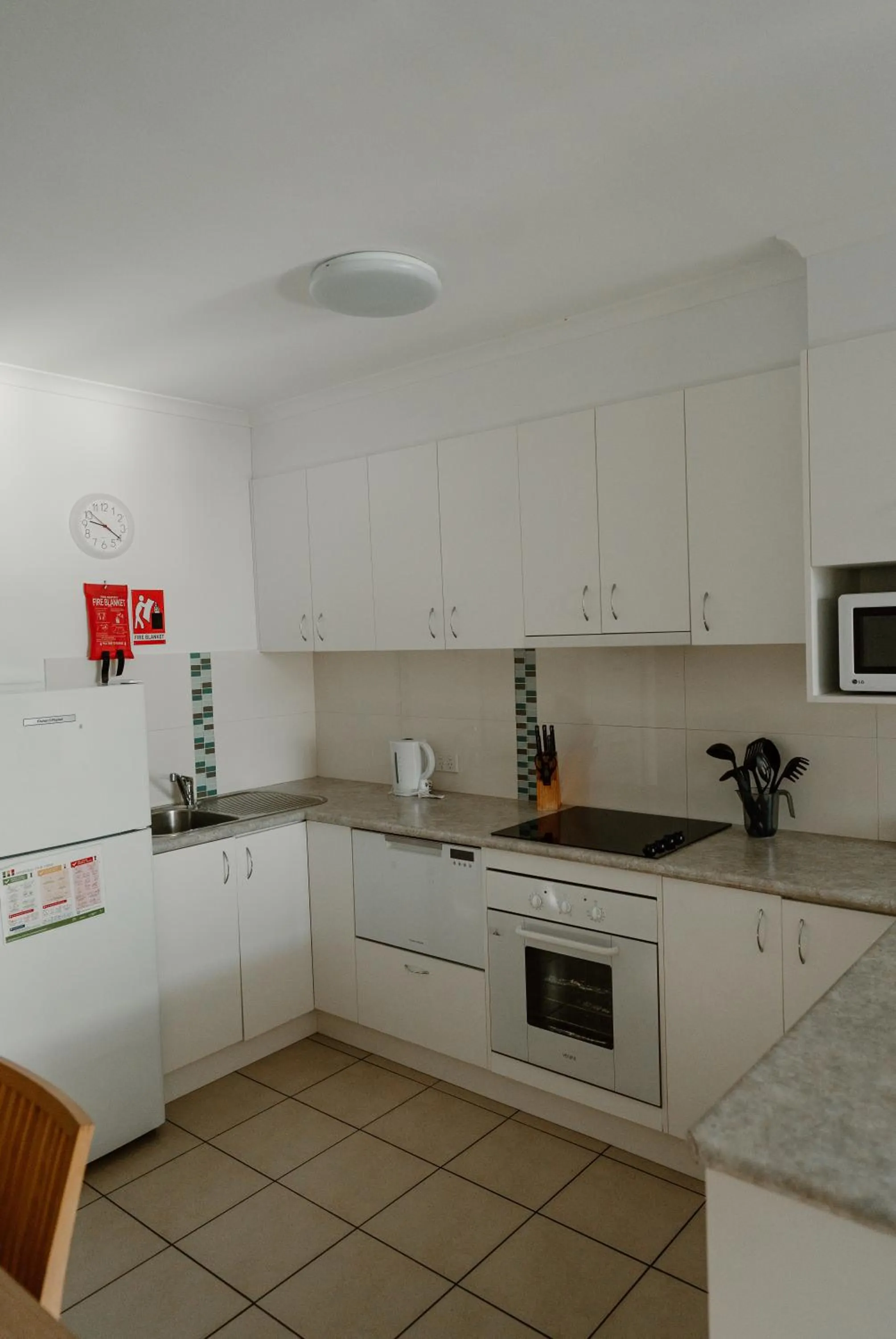 Kitchen or kitchenette in Lake Mulwala Boatel
