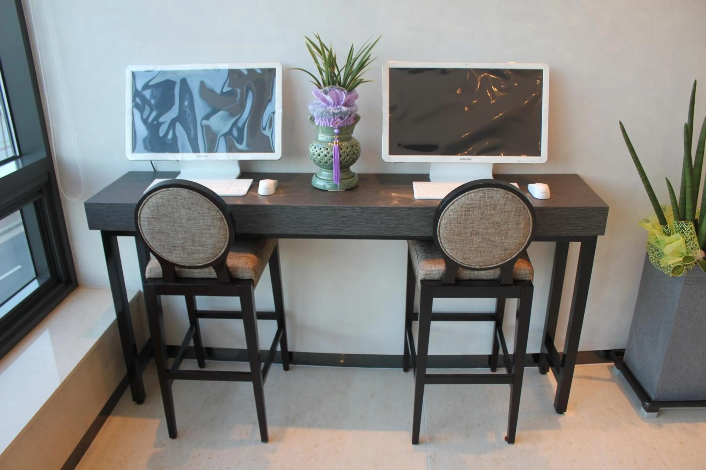 Geoje Artnouveau Suite Hotel