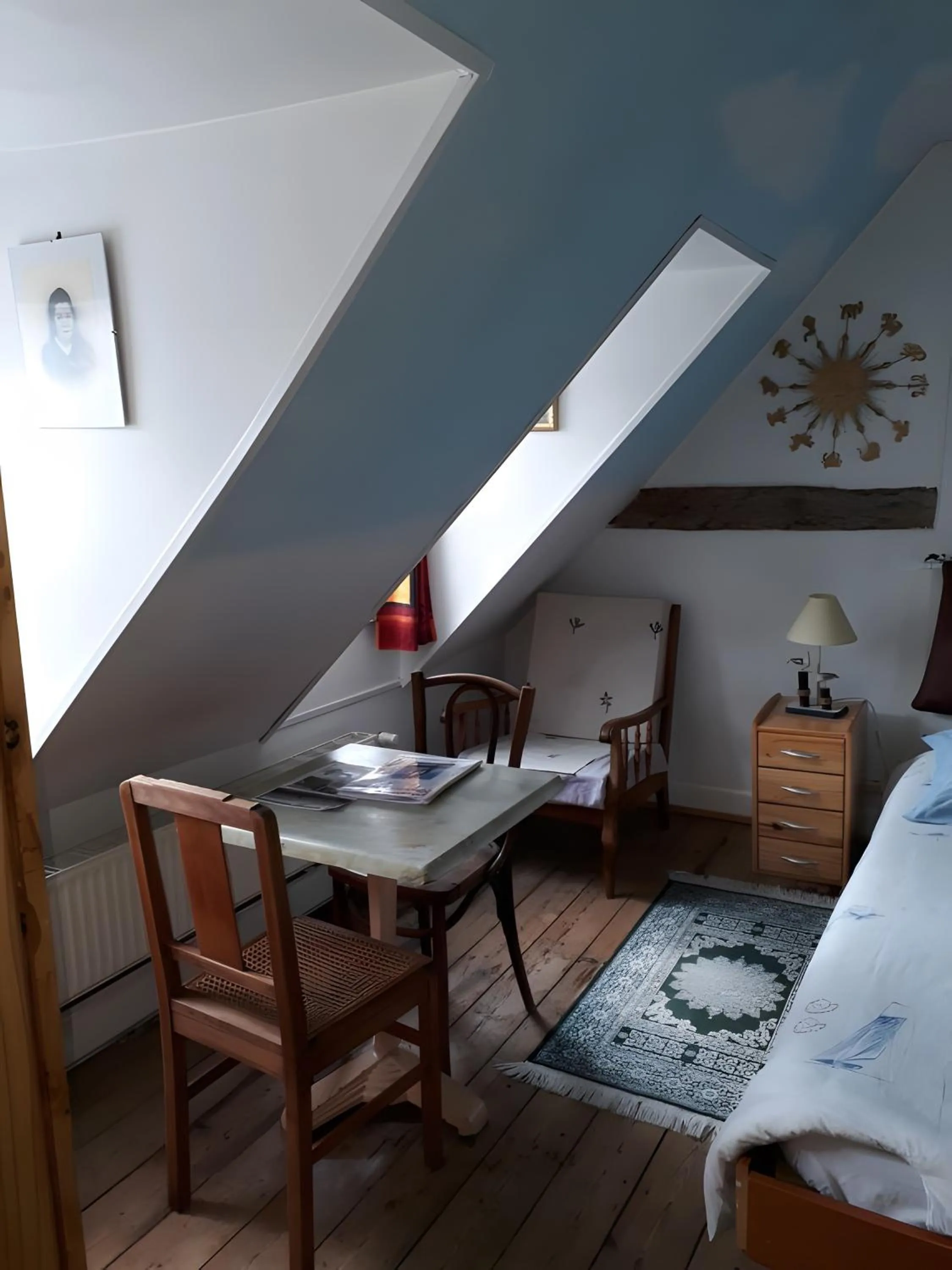 Property building, Bed in Chambre D'hôtes La Sirène - Chambre