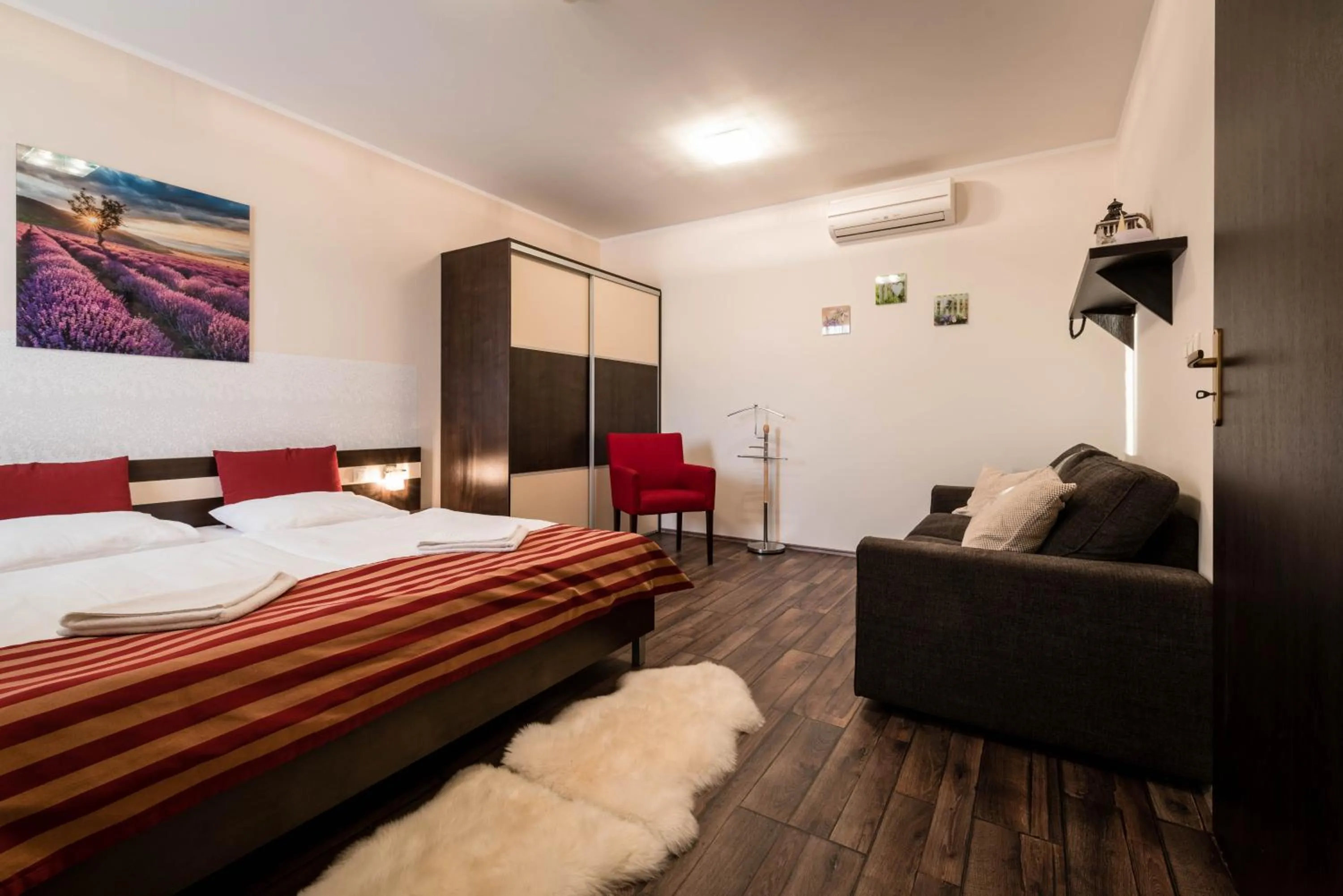 Bedroom, Bed in Apartman Mirka - Hotel Luka