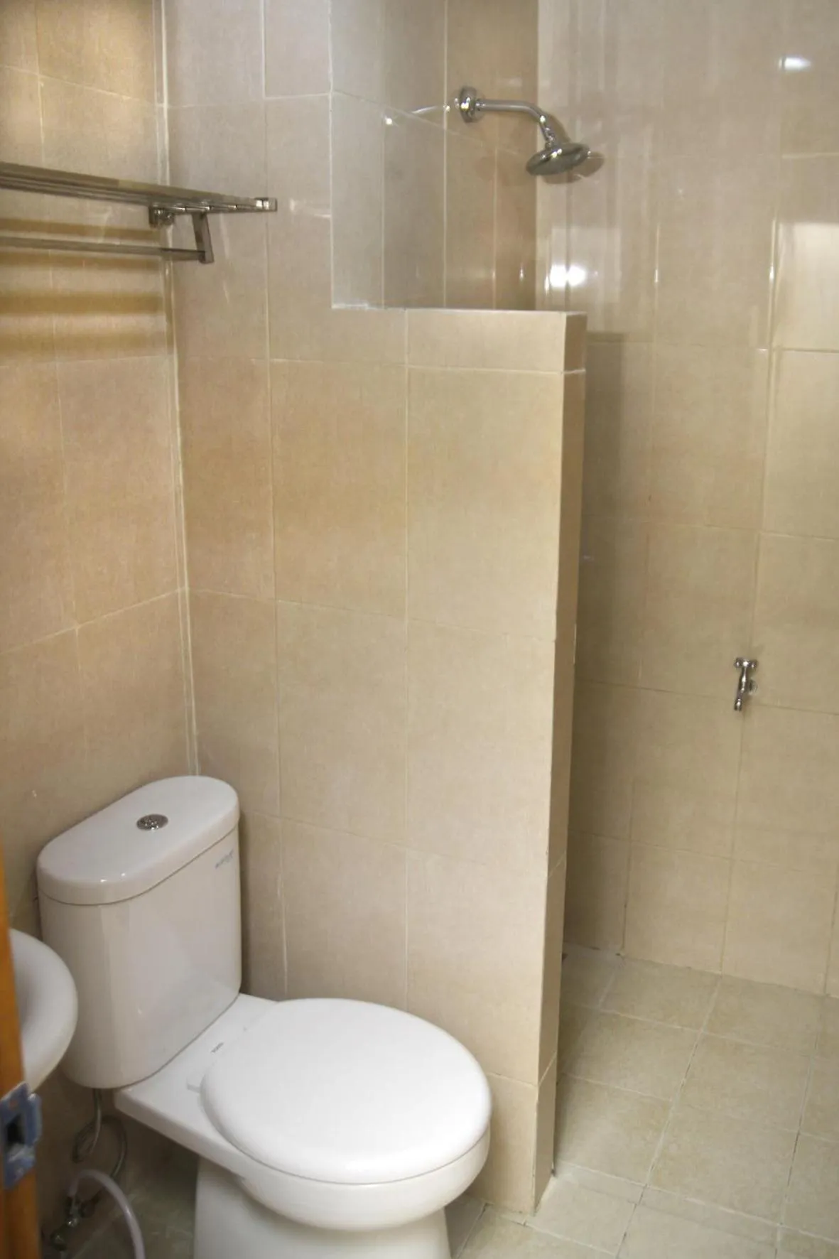 Hersya Front One Inn Surabaya