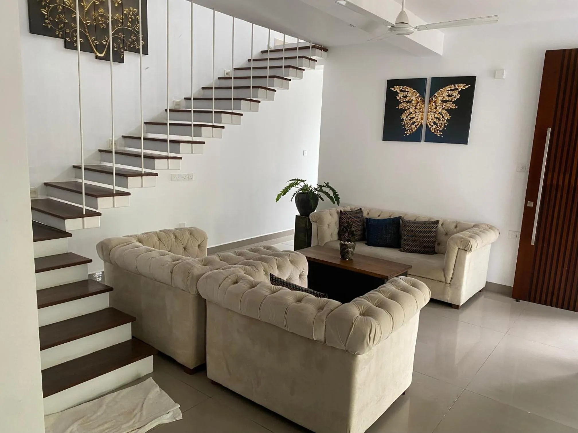 Living room in Hotel Cloud 9 Negombo