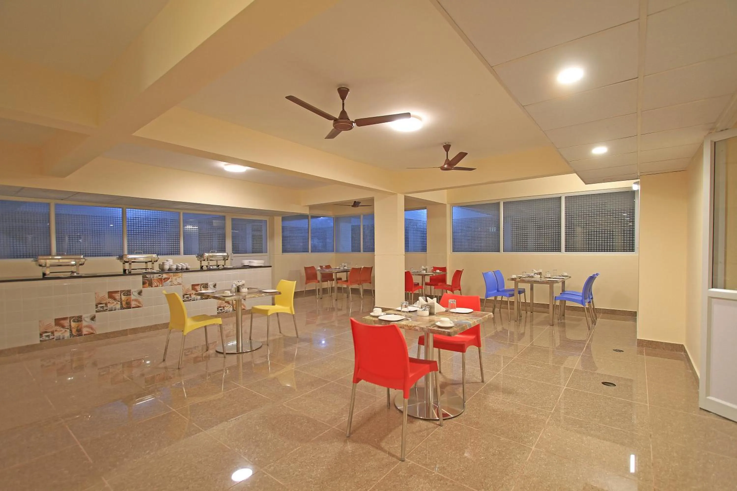 Restaurant/places to eat in Arra Grande Suites - Nearest Airport Hotels Bangalore