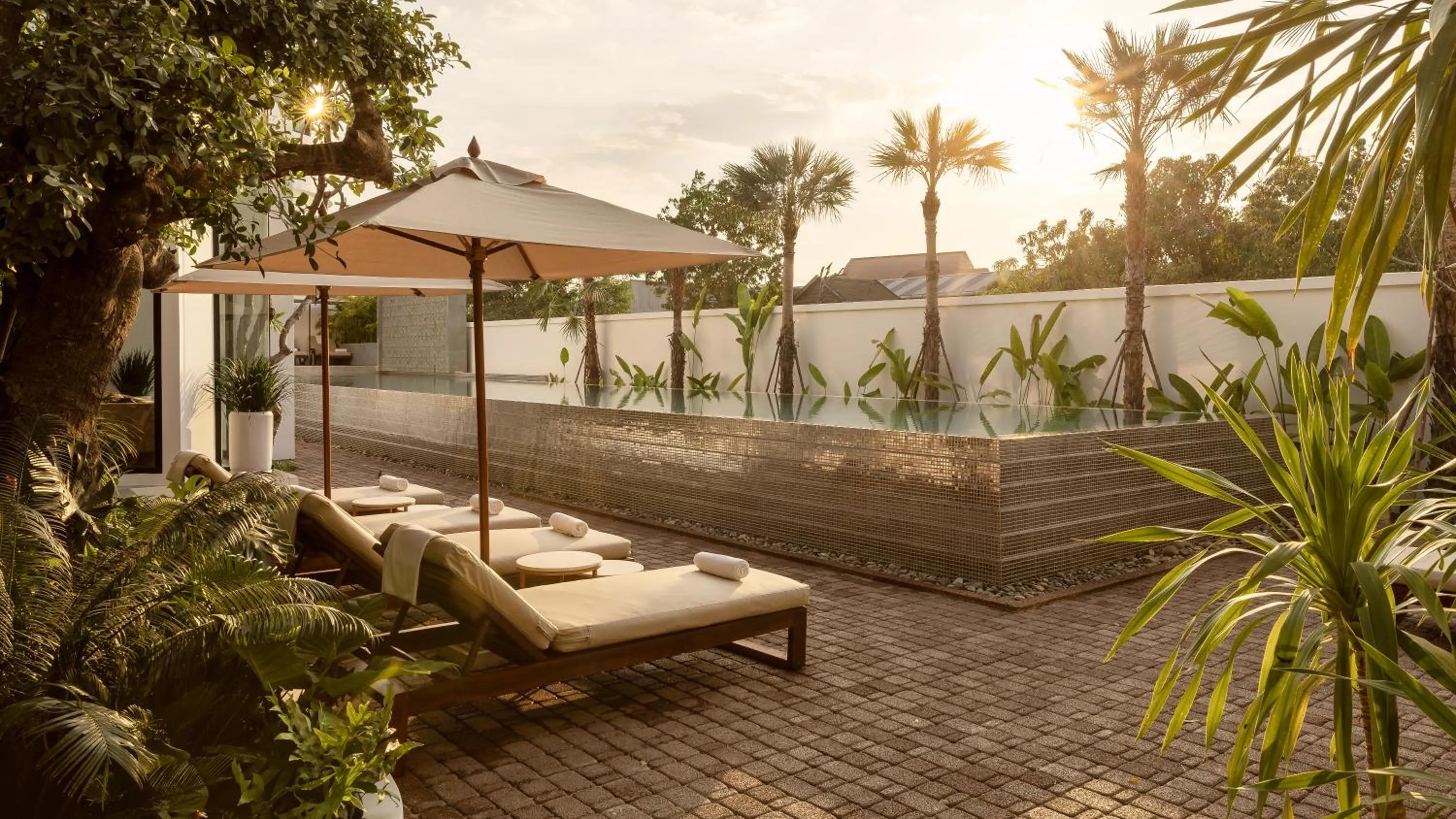 Swimming pool in Shintana Saya Residence