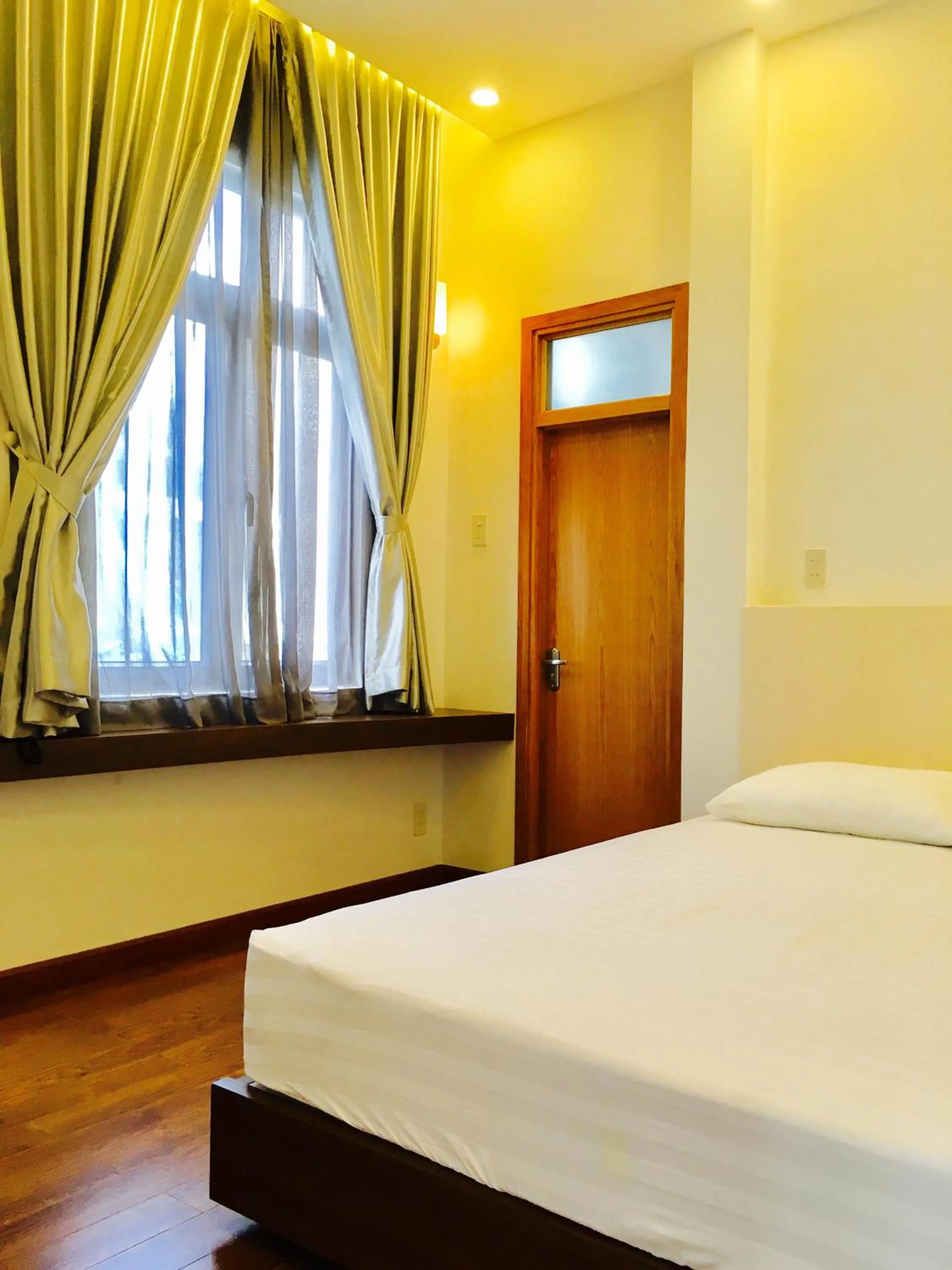 Bed in The Alley Hostel