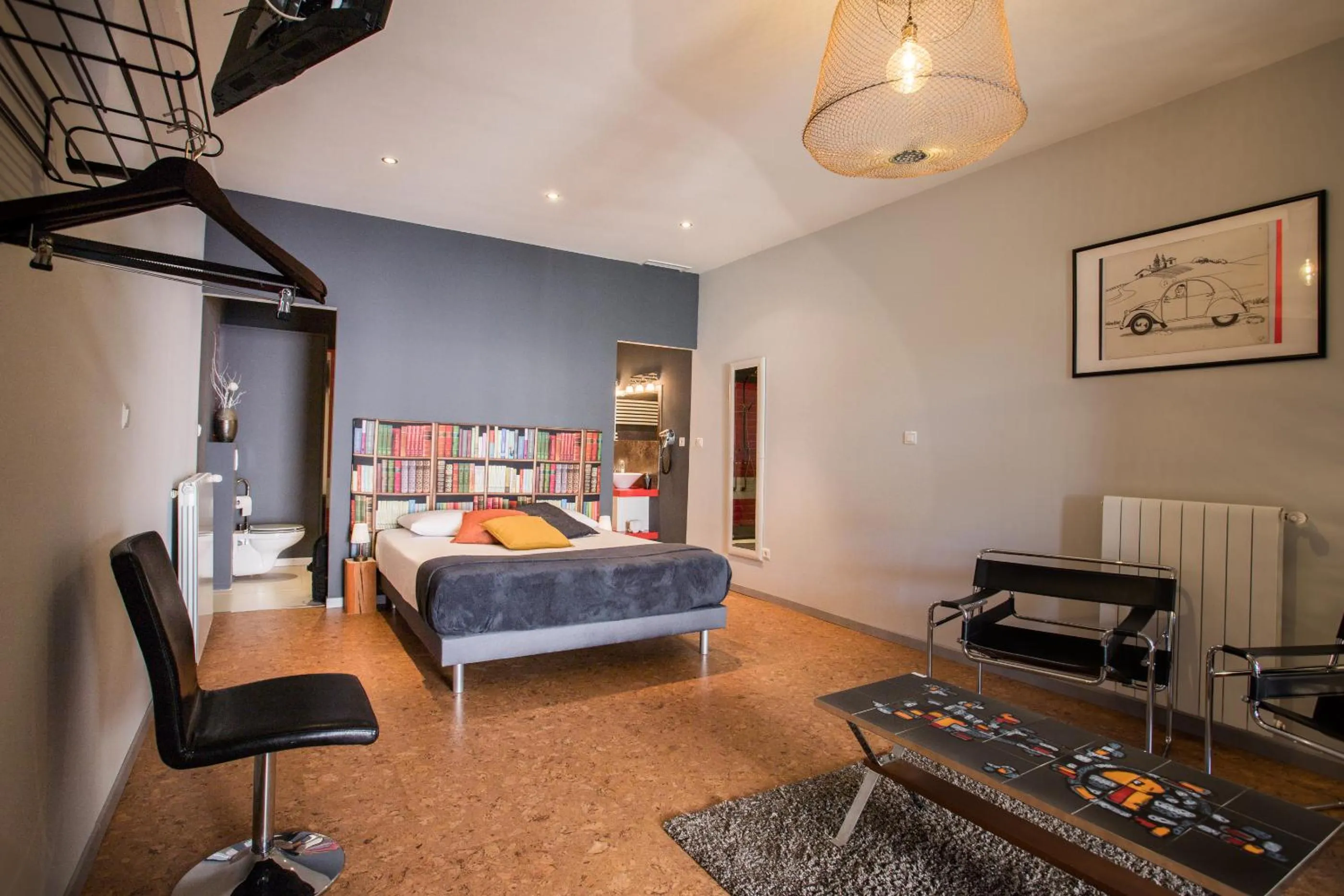 Photo of the whole room in Chambres d'hôtes L'Ecrit Vin