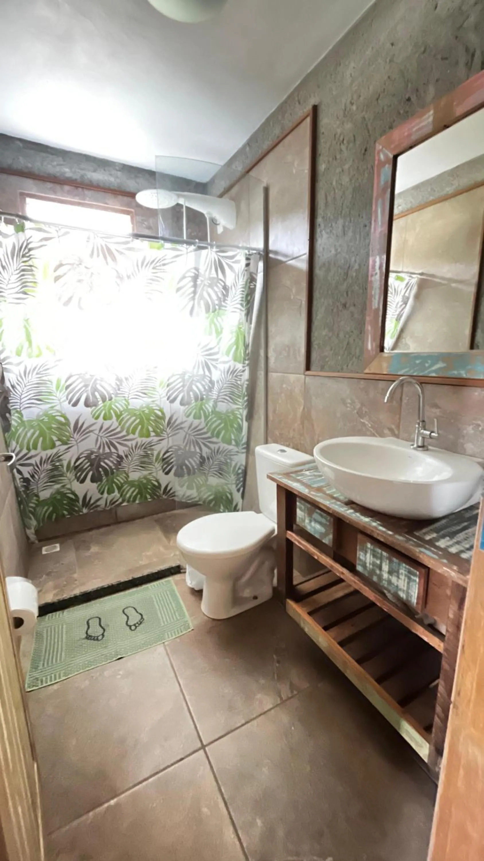 Shower in Pousada Alma da Gamboa