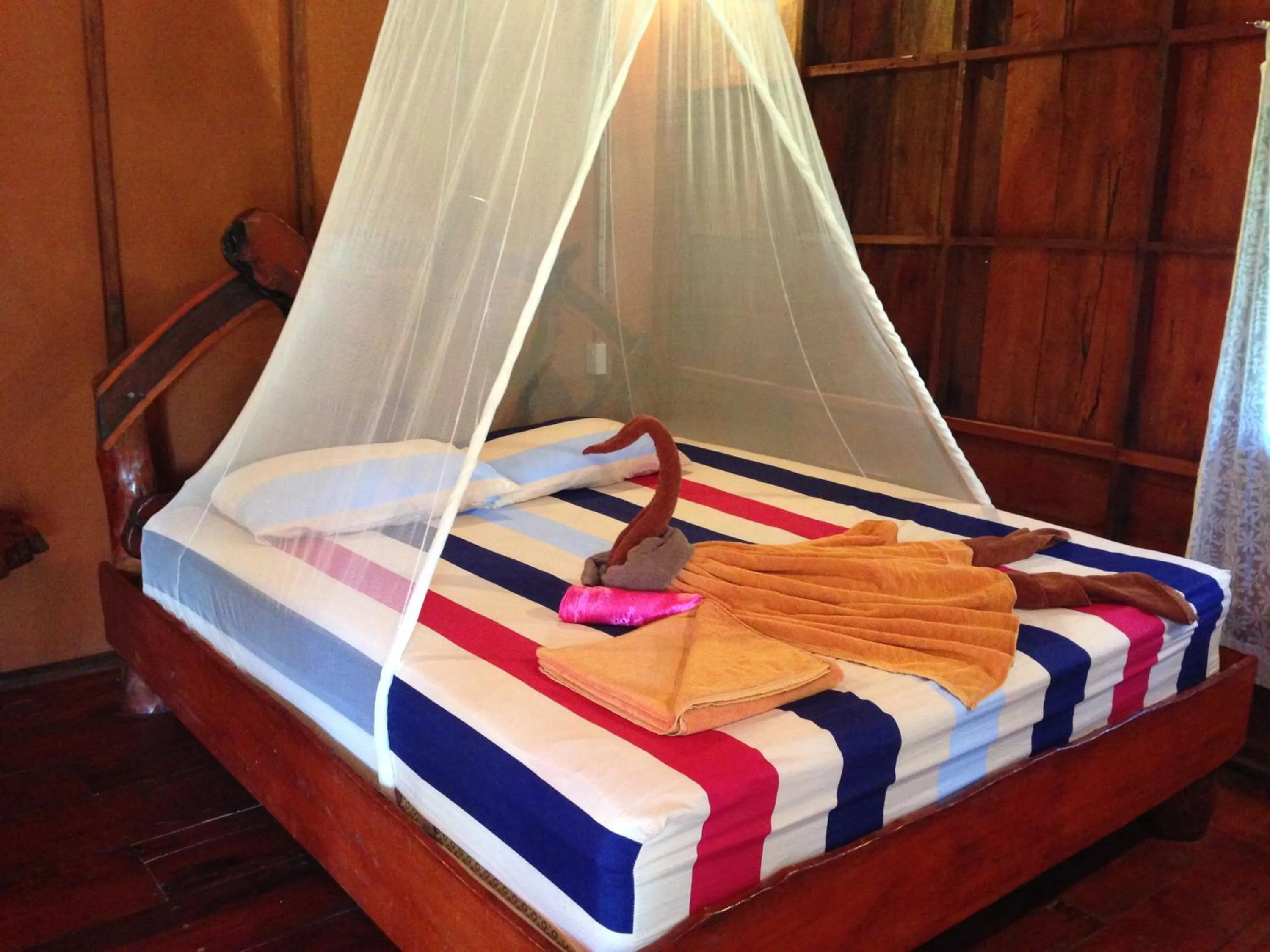 Bed in Friendly Koh Jum