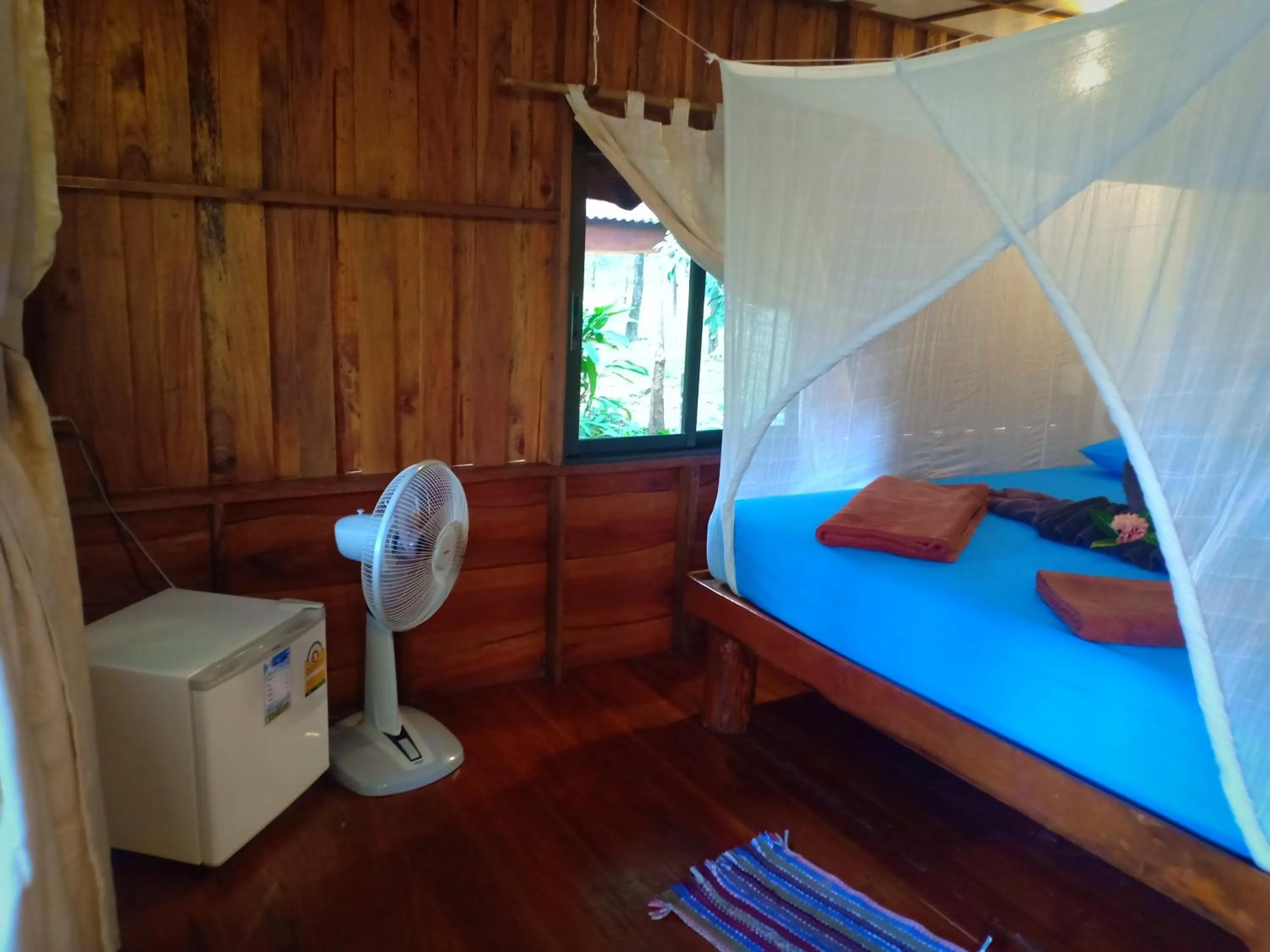 Bed in Friendly Koh Jum