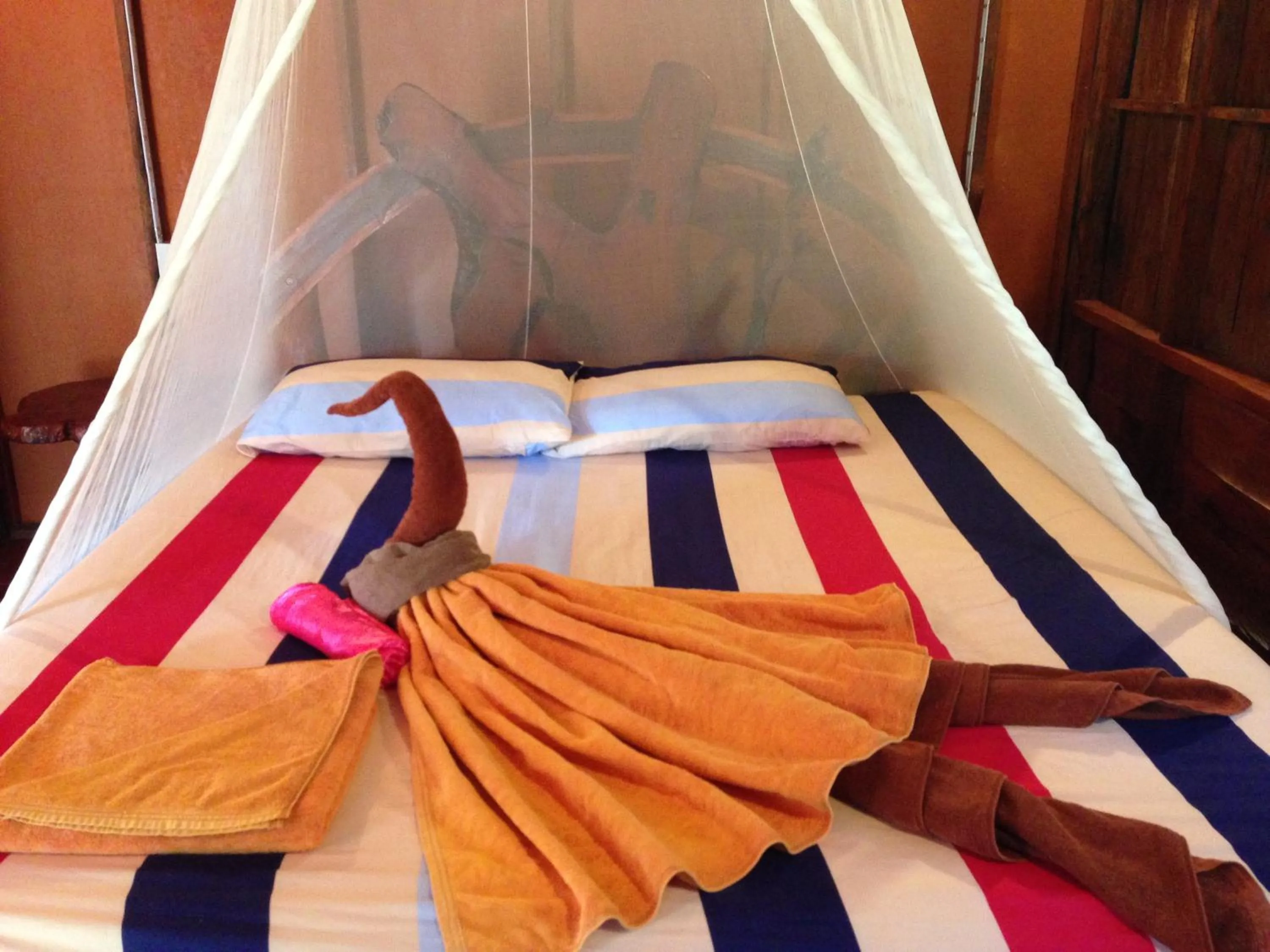 Bed in Friendly Koh Jum