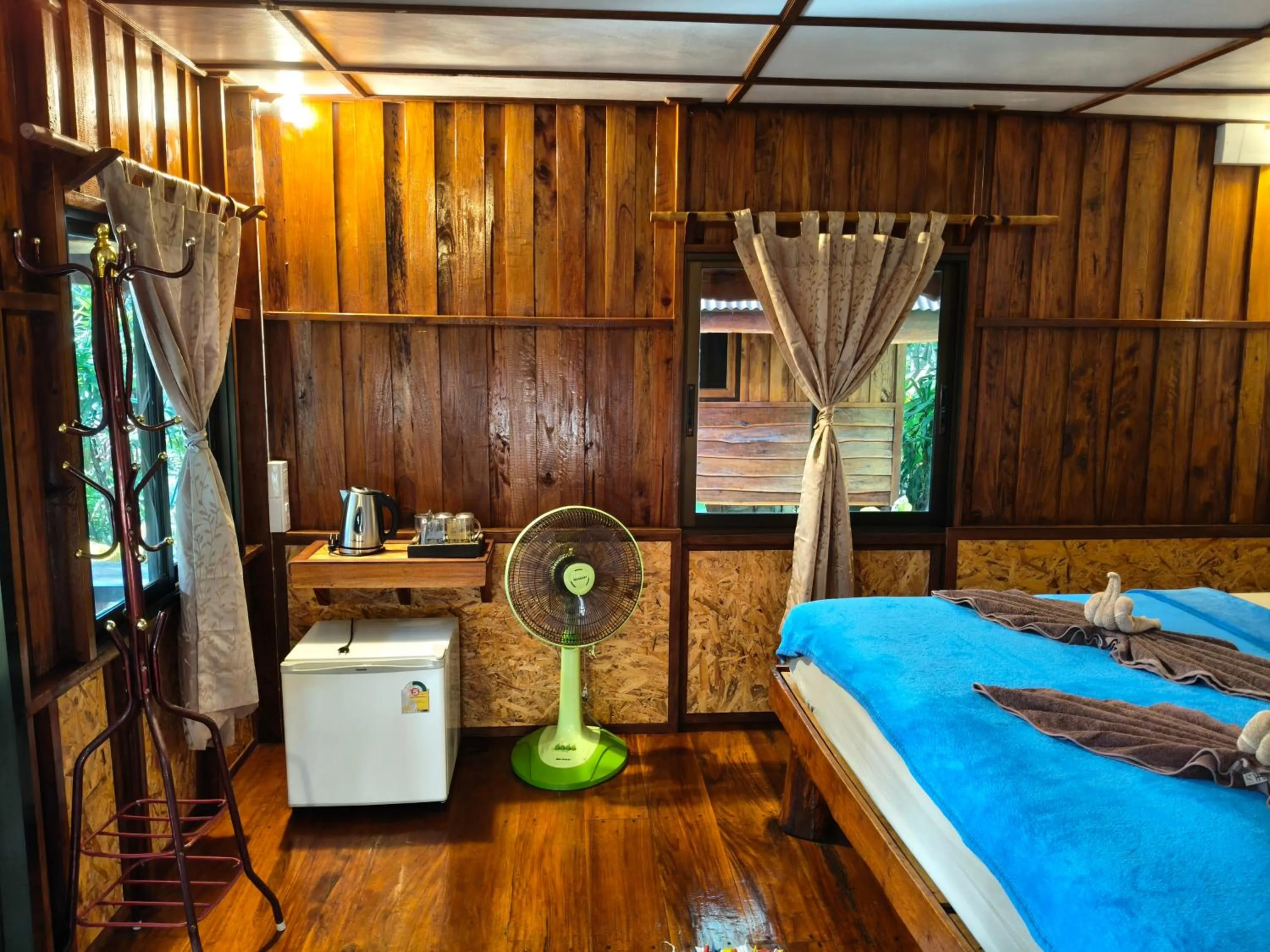 Bed in Friendly Koh Jum