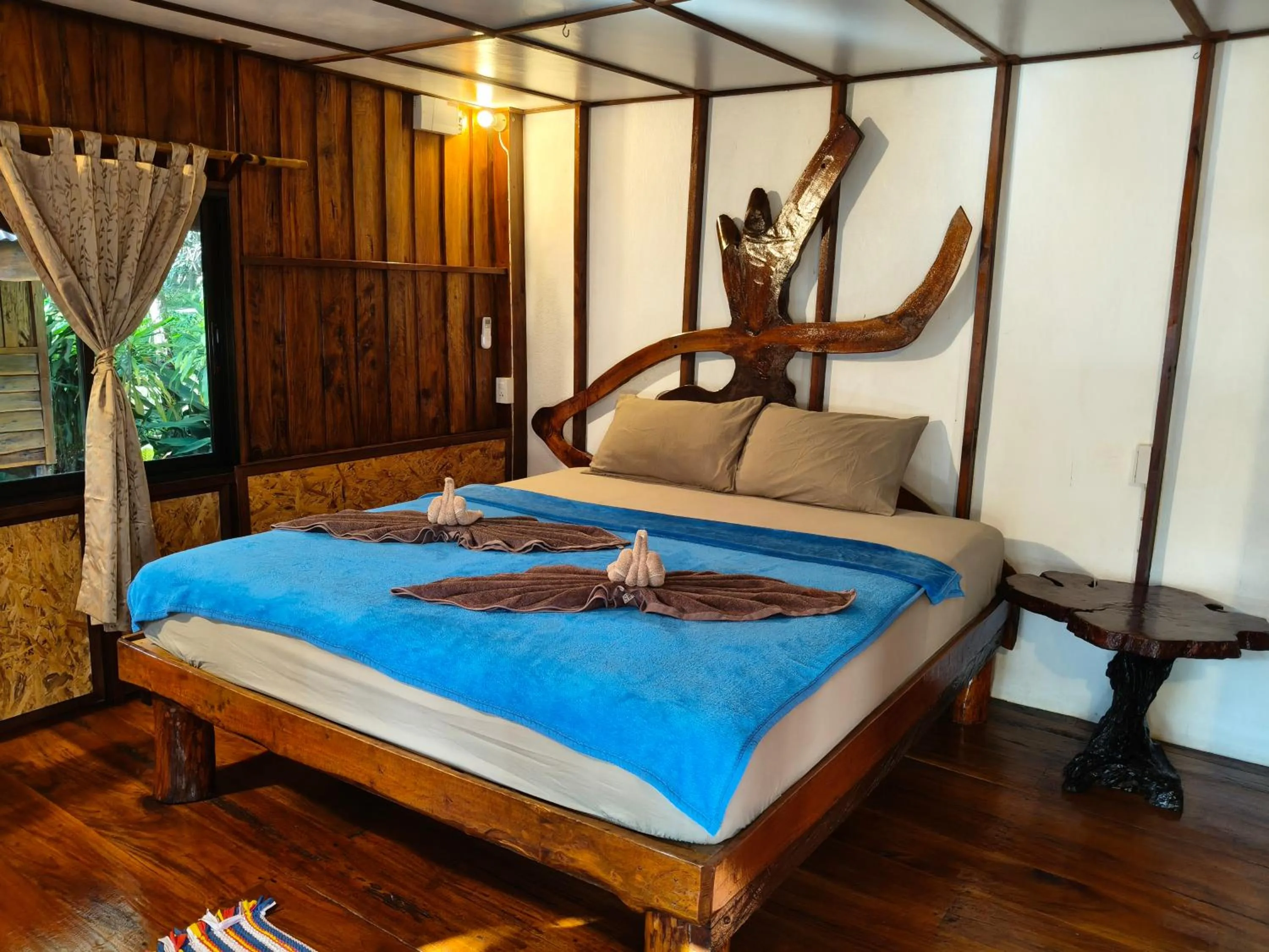 Bed in Friendly Koh Jum