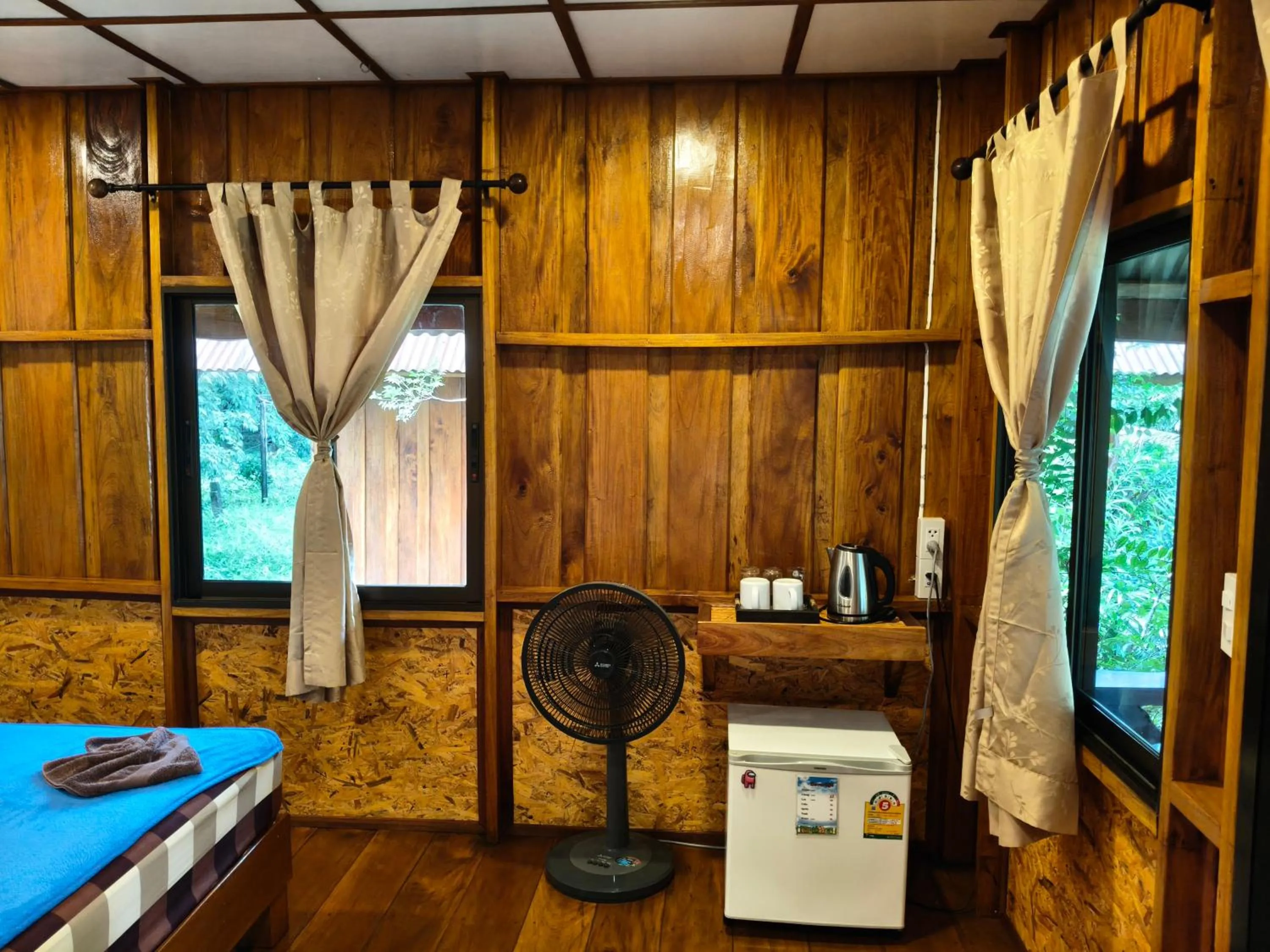 Bed in Friendly Koh Jum