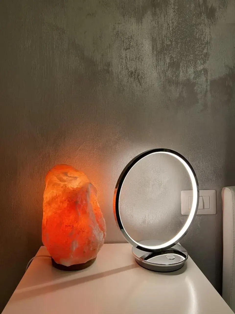 Deluxe Double Room with Balcony and City View in A 2 Passi Dai Musei Luxury Guest House Deluxe Double Room with Balcony and City View in A 2 Passi Dai Musei Luxury Guest House