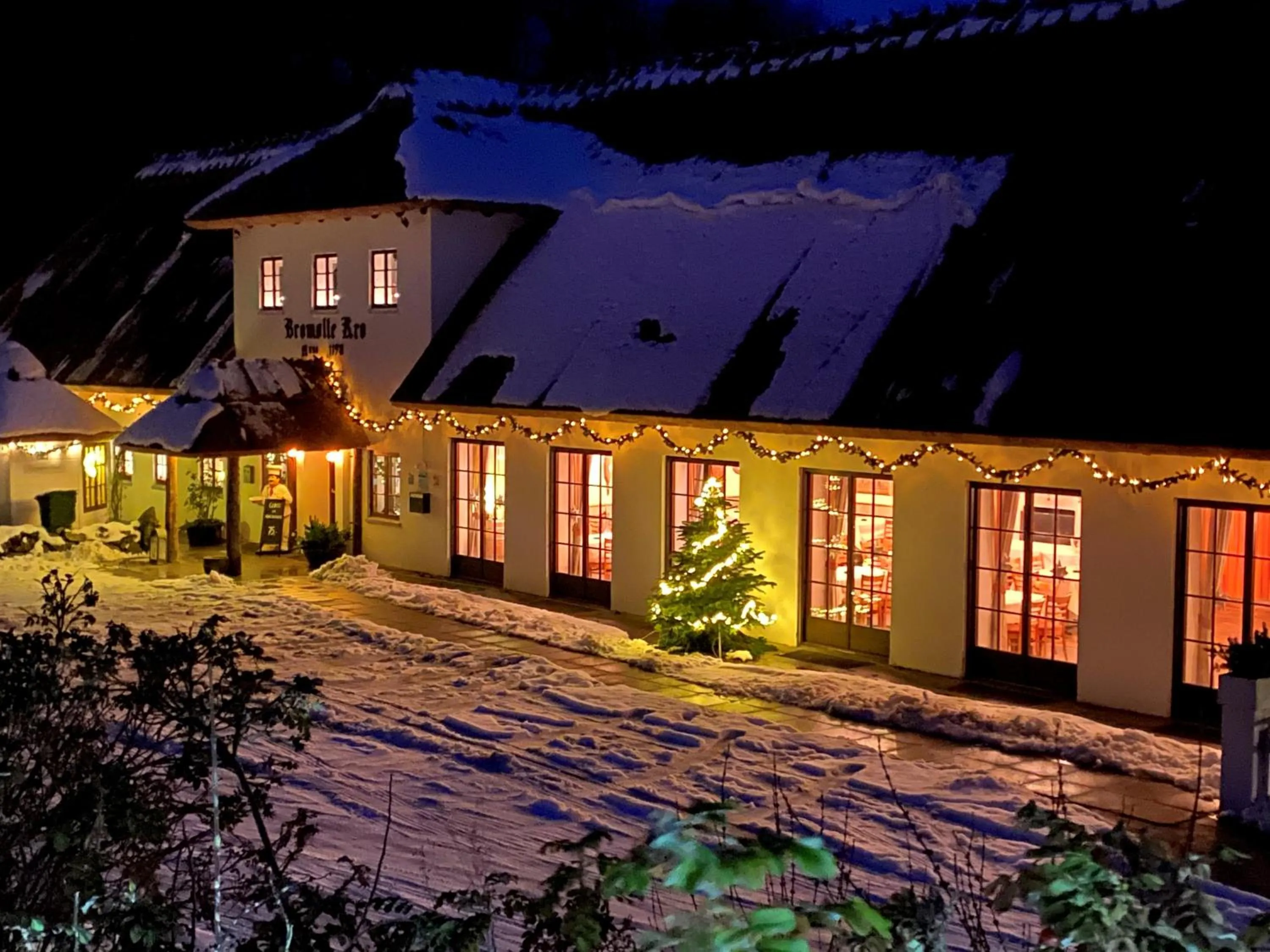 Property building in Bromølle Kro