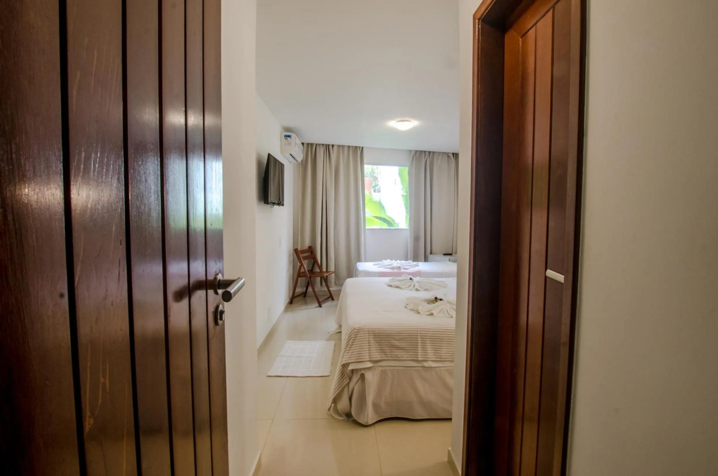 Shower, Bed in Vila do Morro Pousada