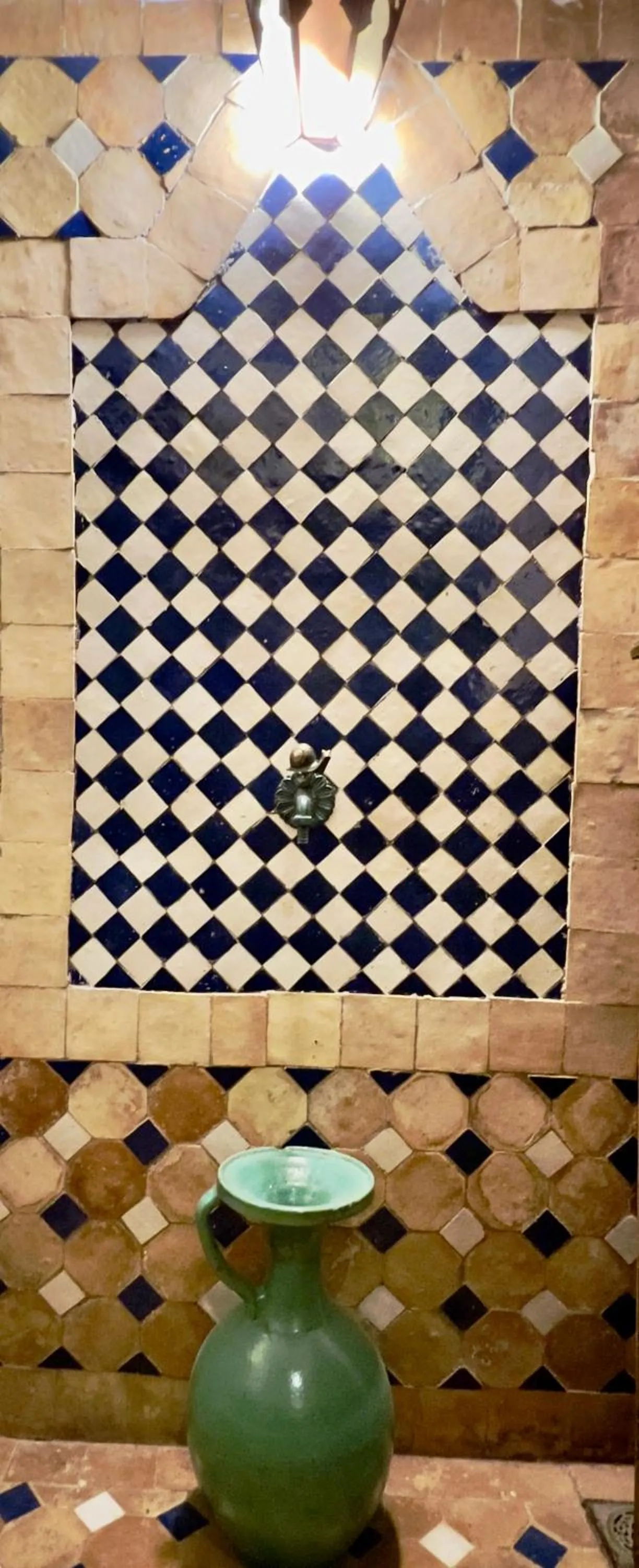 Decorative detail in Dar Bhija