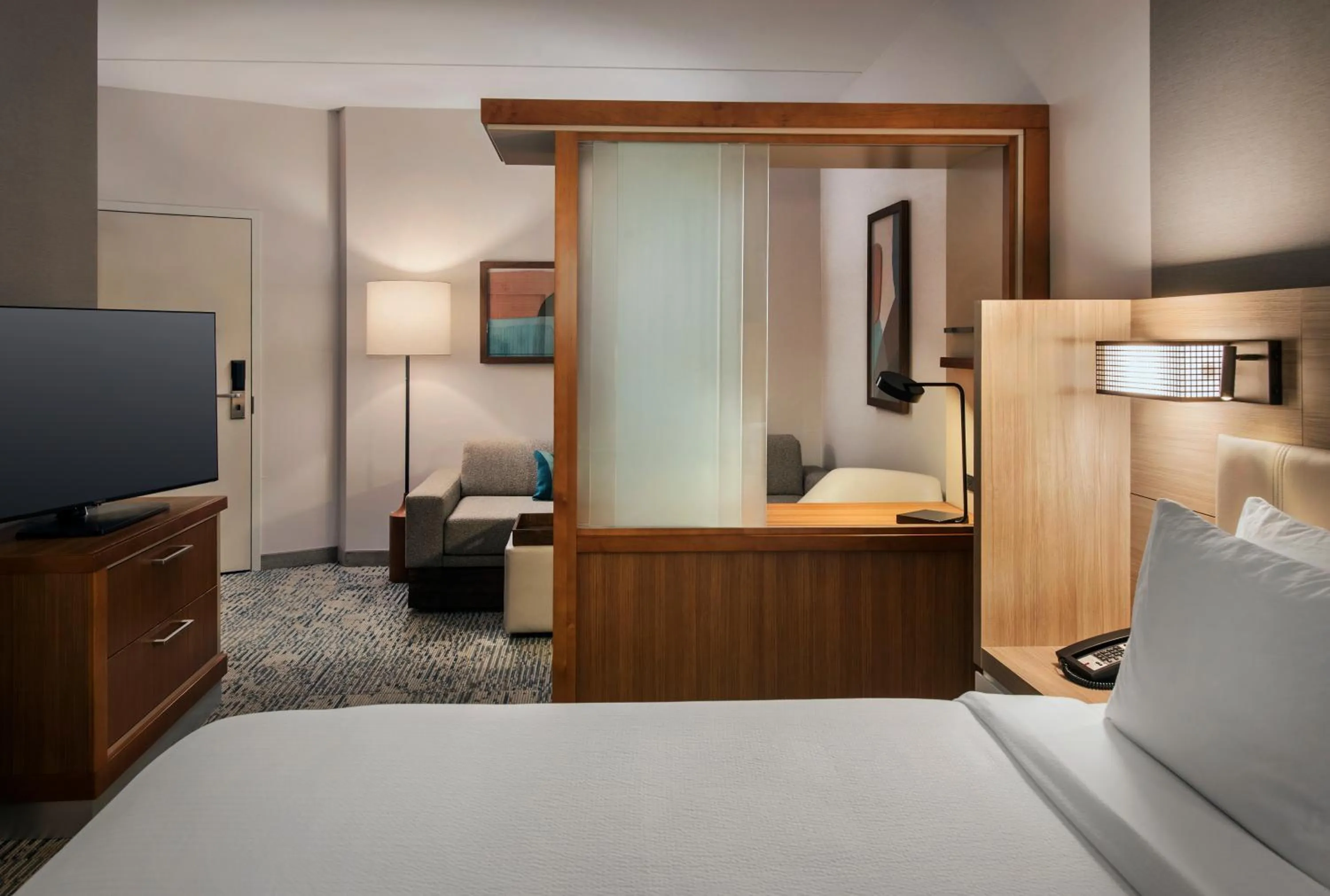 Living room, Bed in SpringHill Suites by Marriott Mount Laurel