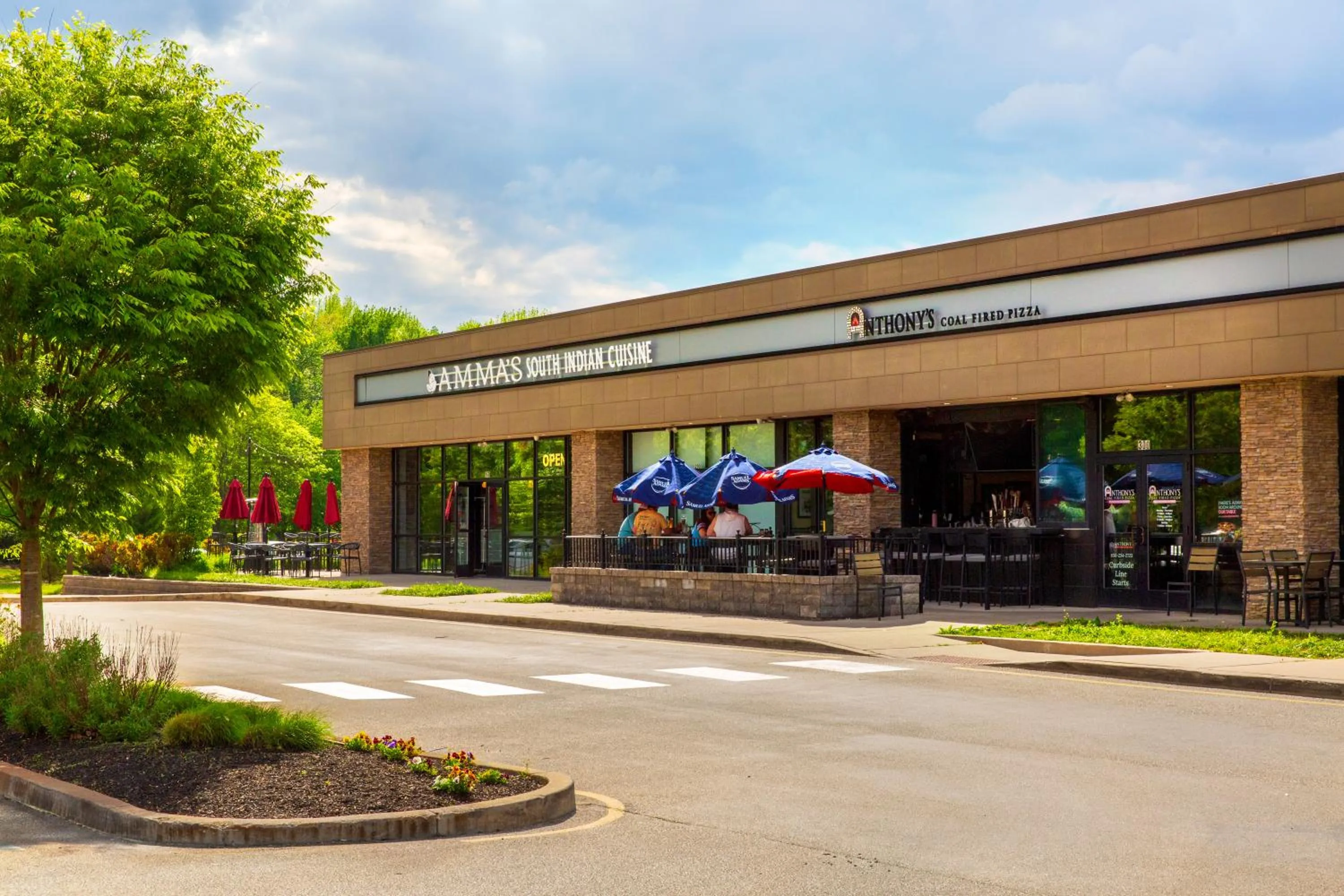 Restaurant/places to eat in SpringHill Suites by Marriott Mount Laurel