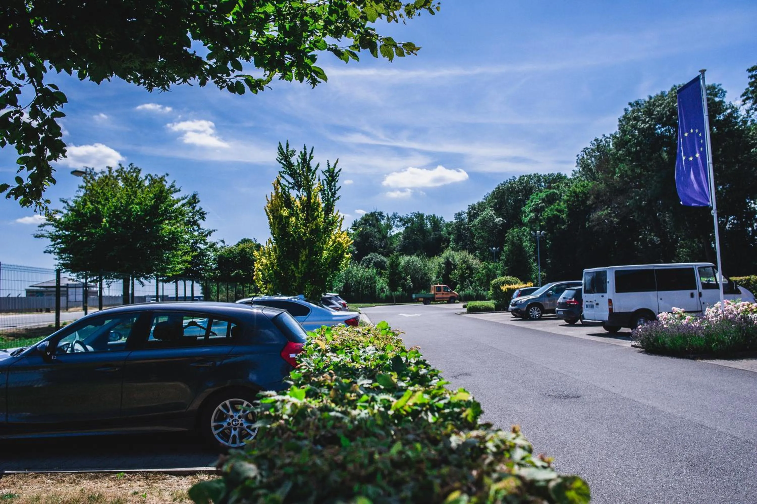 Parking in DC Hotel Charleroi Airport