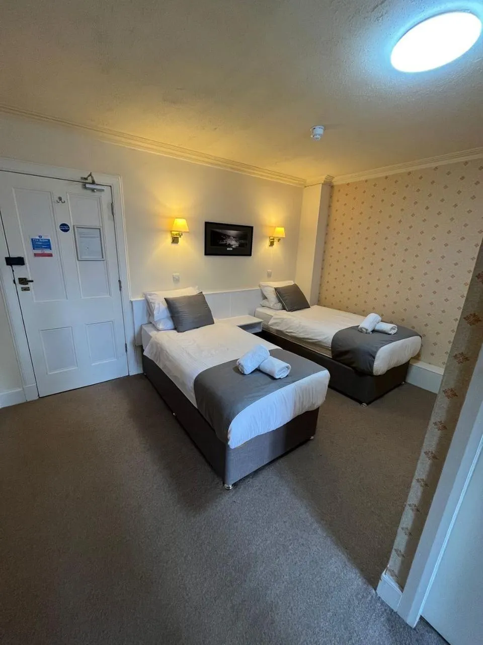 Bed in The Stromness Hotel