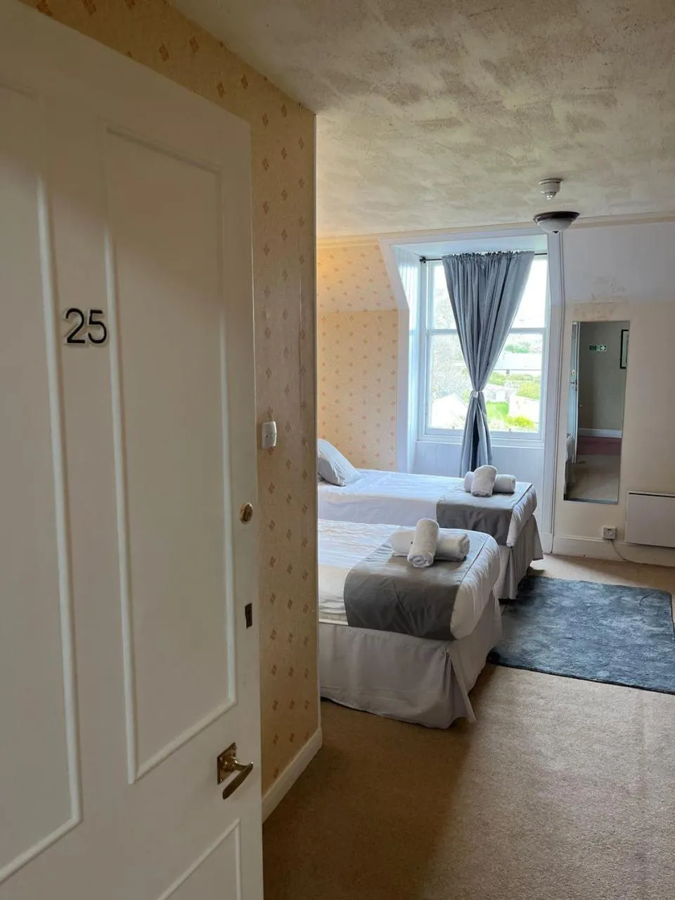 Bed in The Stromness Hotel