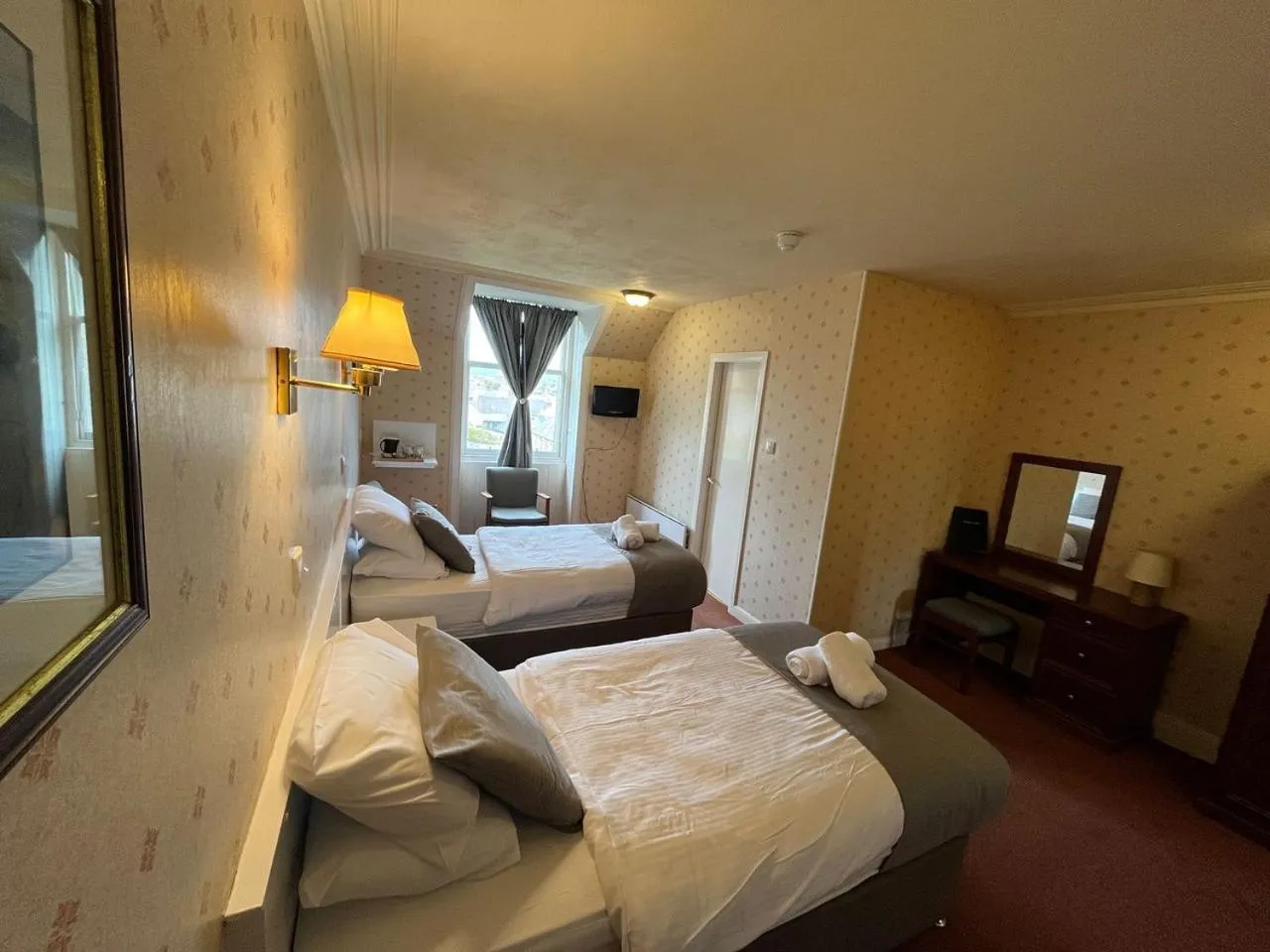 Bed in The Stromness Hotel