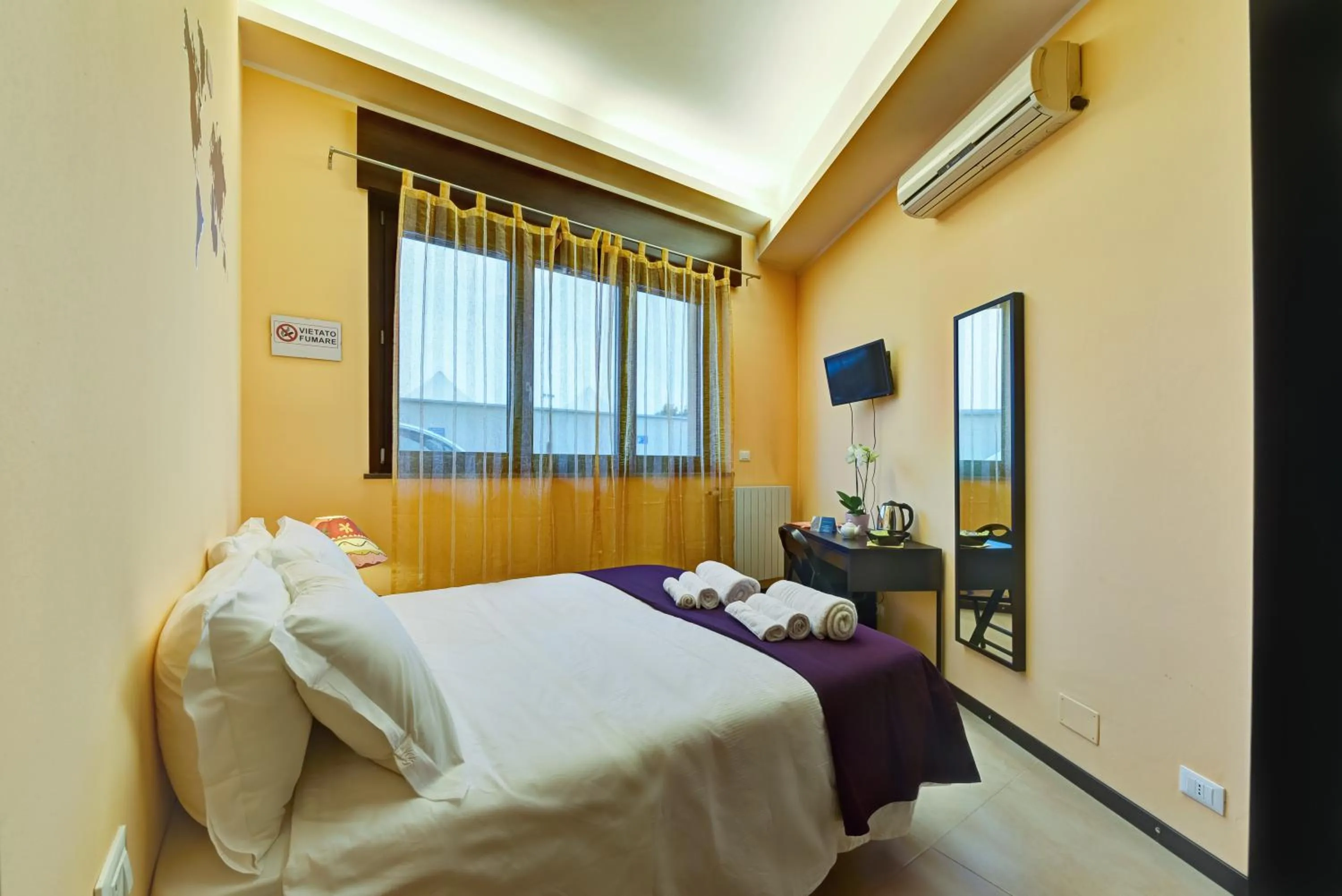 Photo of the whole room, Bed in AppartaHotel