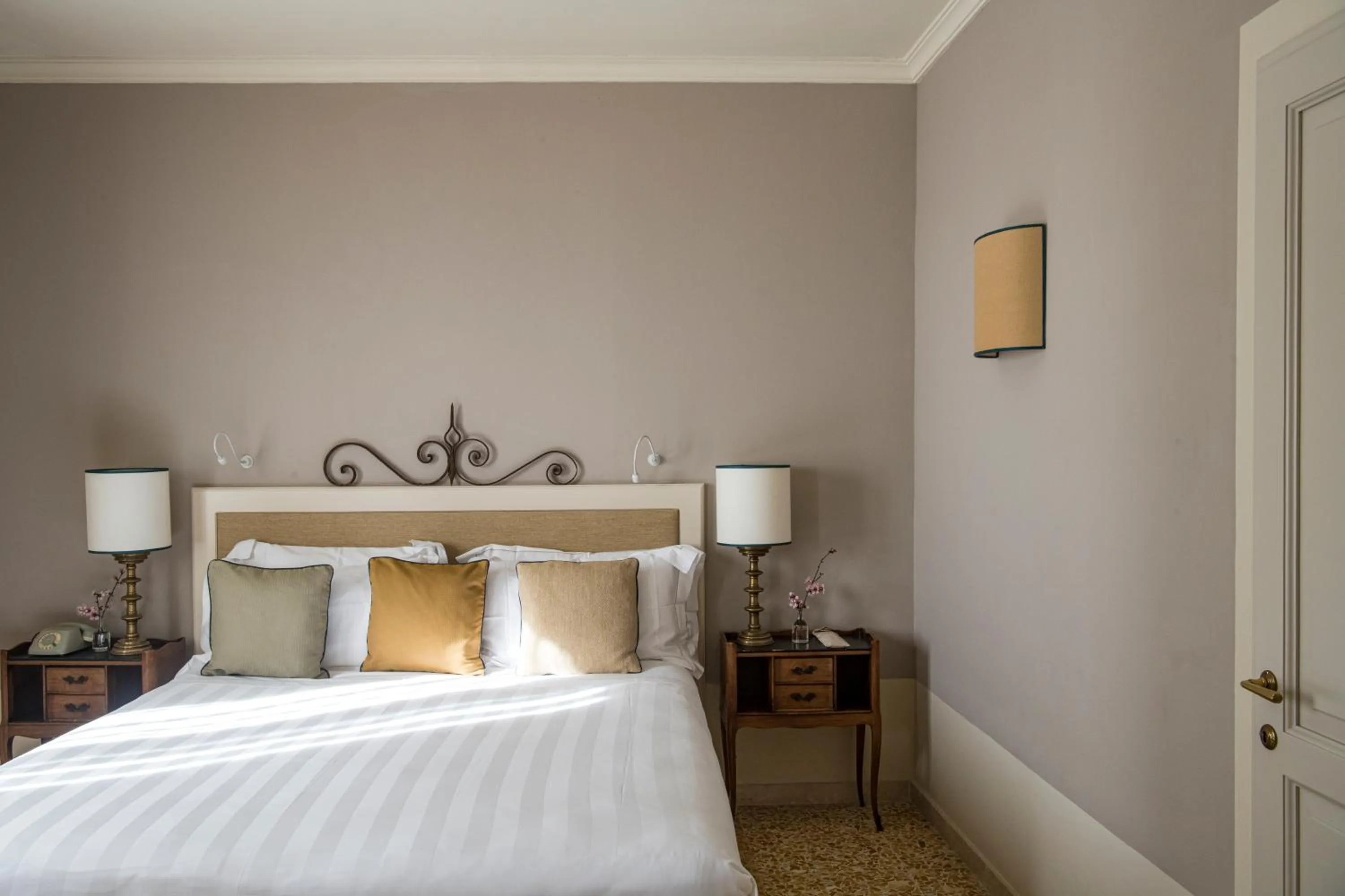 Bed in La Posta Hotel & Thermal Spa