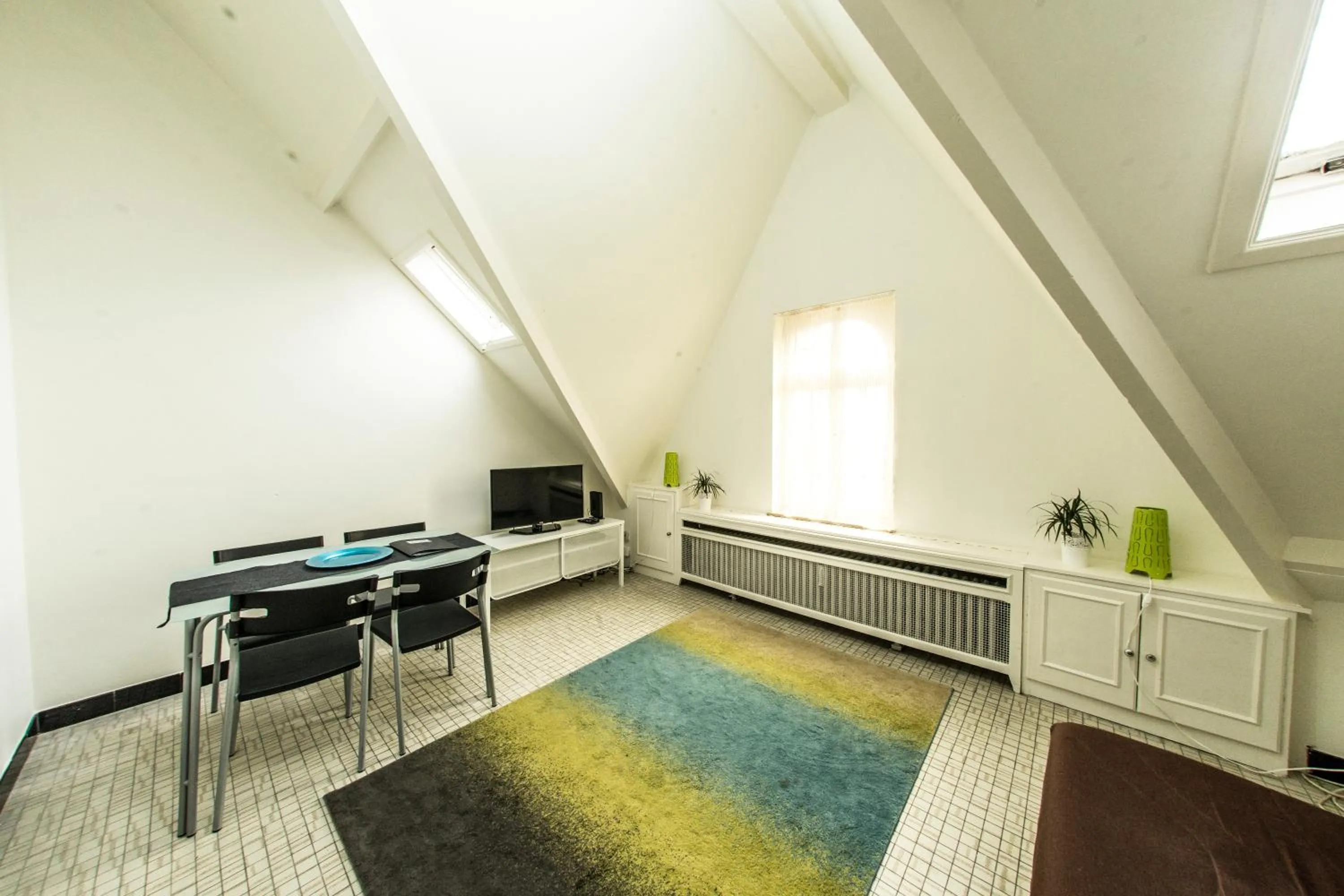 Dining area in Rentbynight Aparthotel