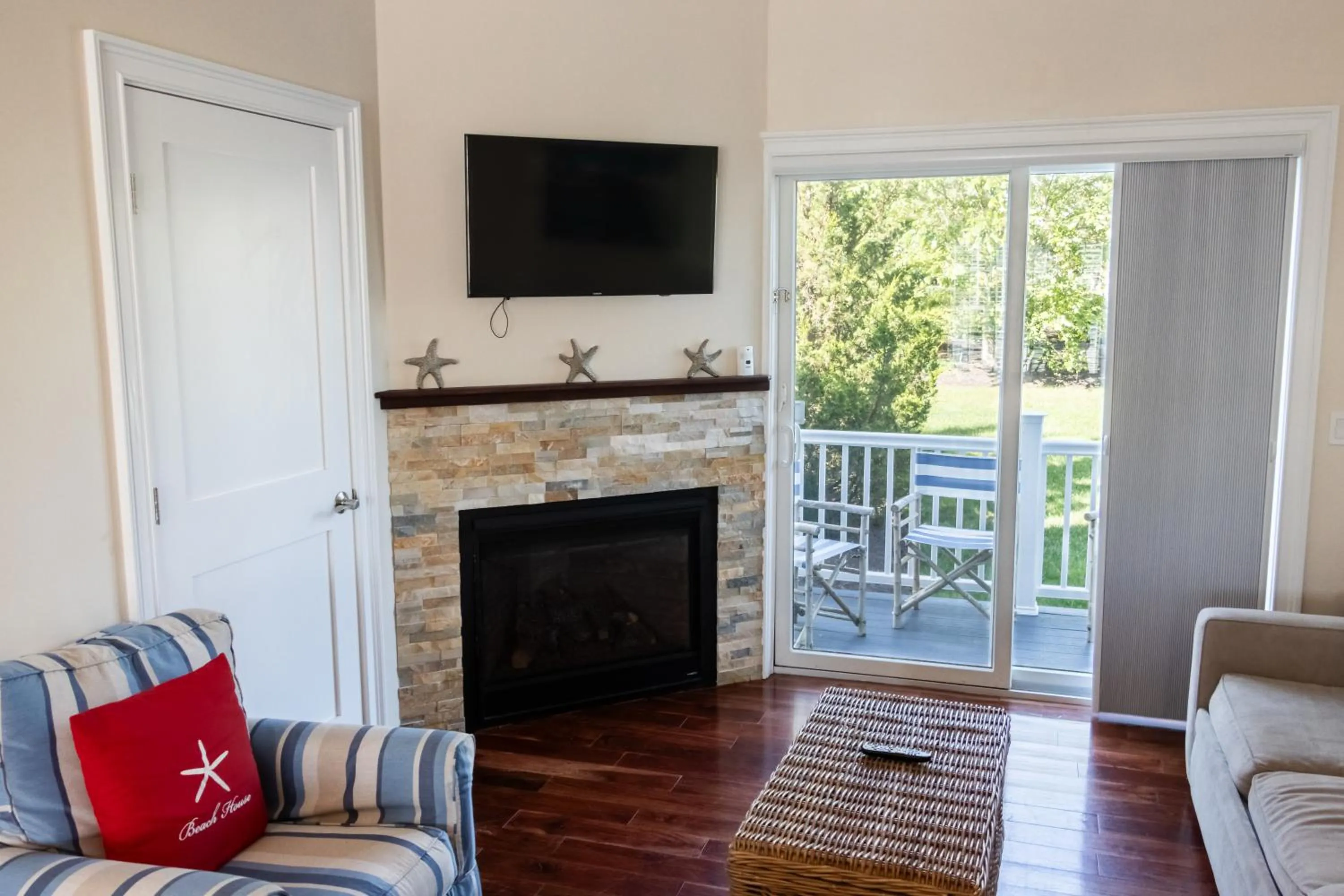 The East Island Reserve Hotel