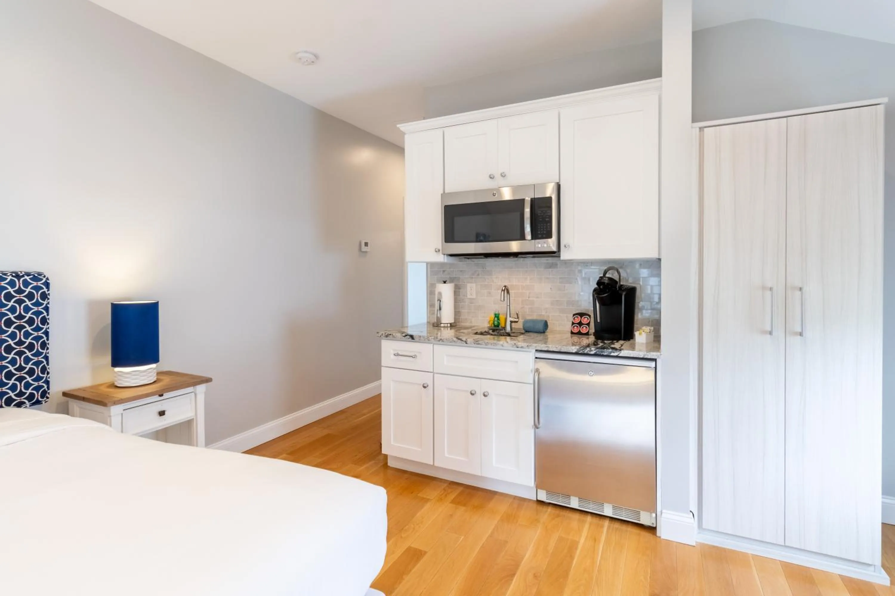 Bed in The East Island Reserve Hotel