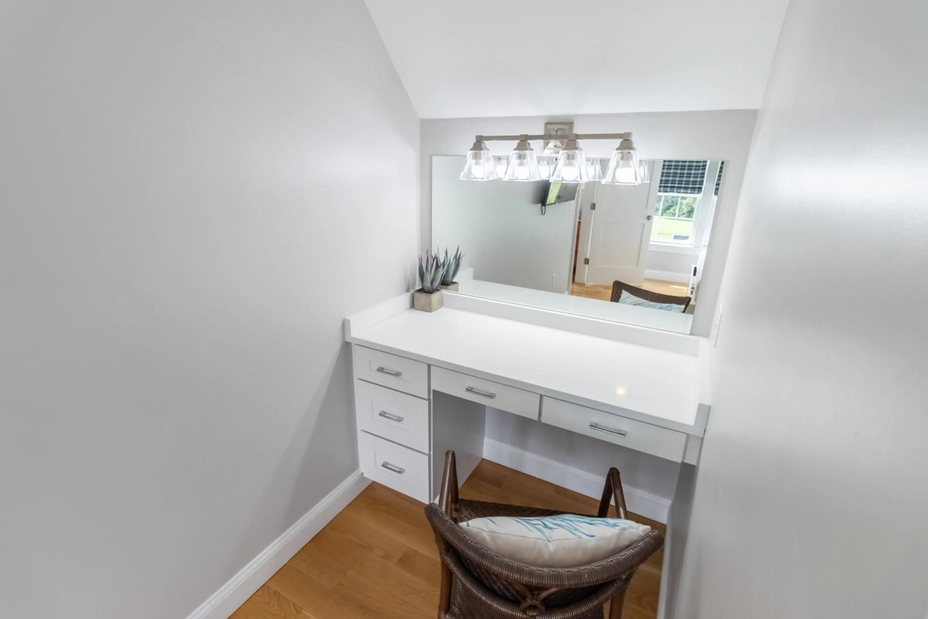 The East Island Reserve Hotel