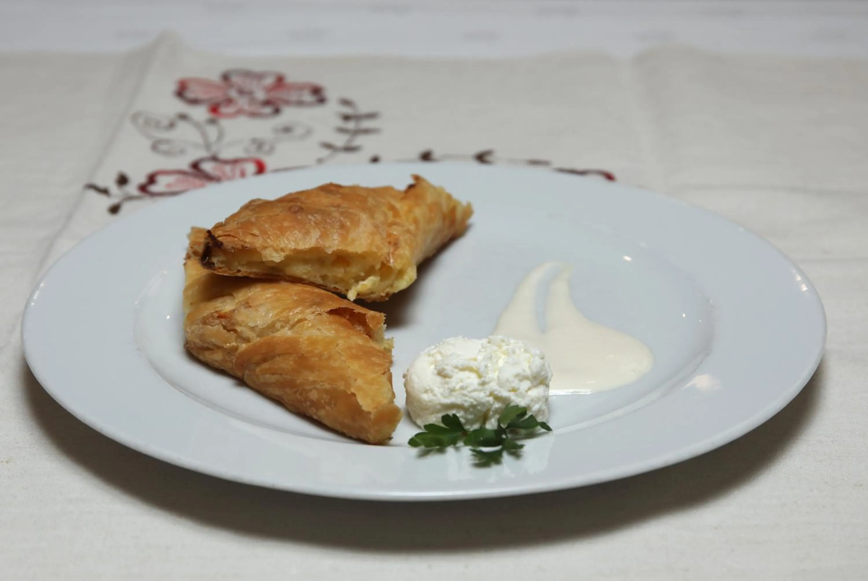 Restaurant/places to eat in Hotel Zagi